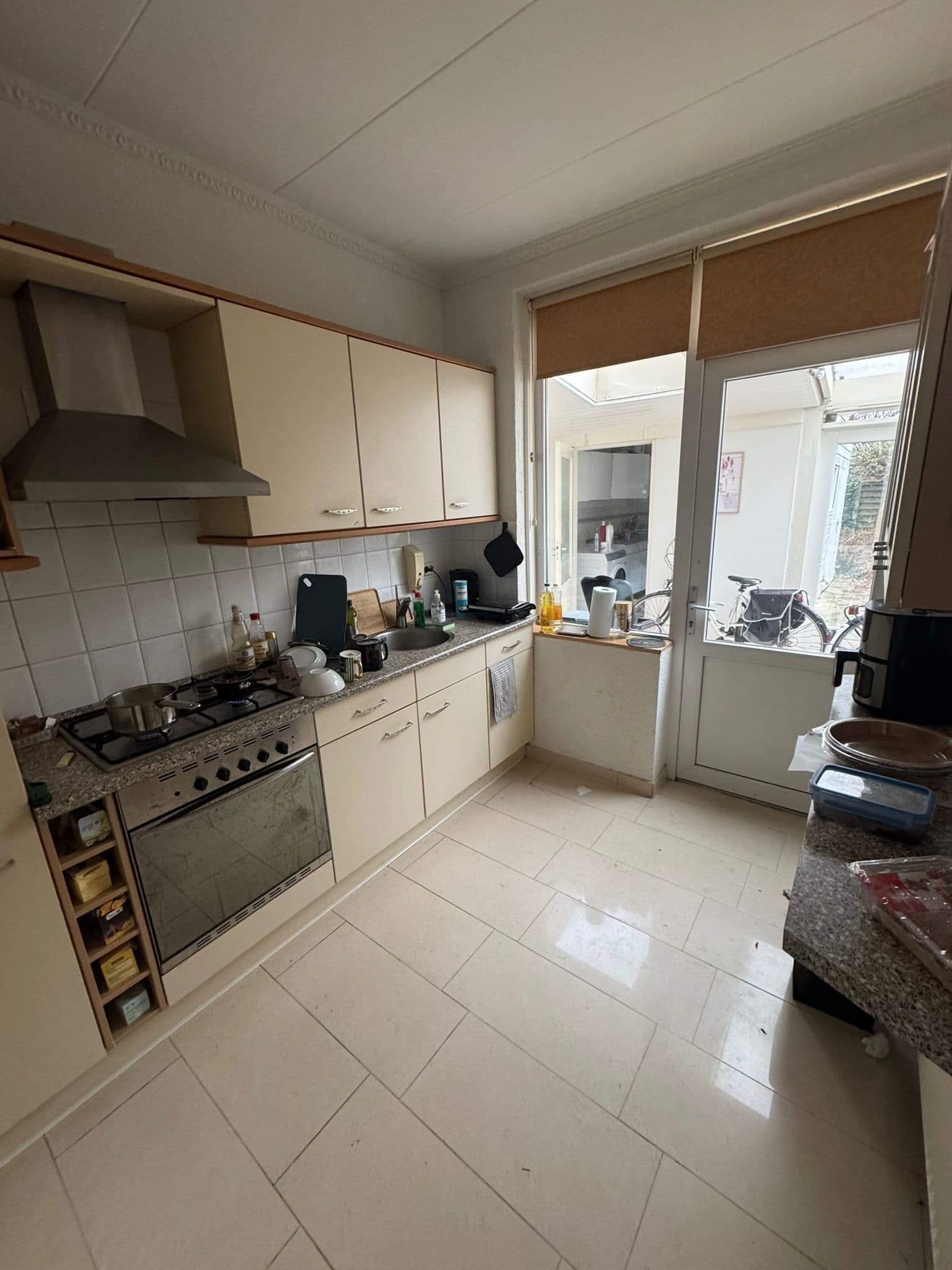 show all photos of Oostveenweg