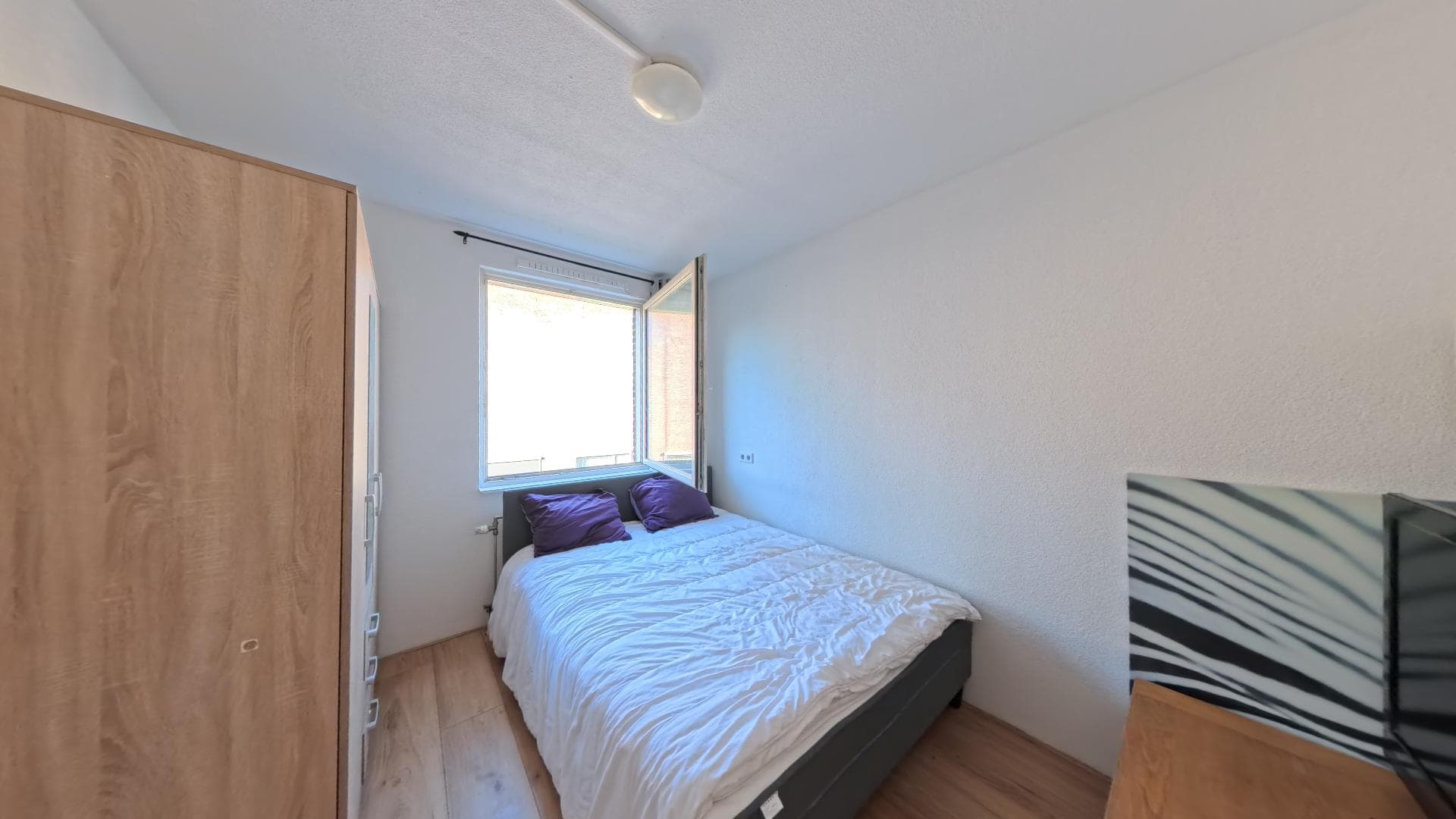 show all photos of Van der Woudendijk