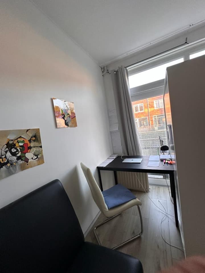 show all photos of Queridostraat
