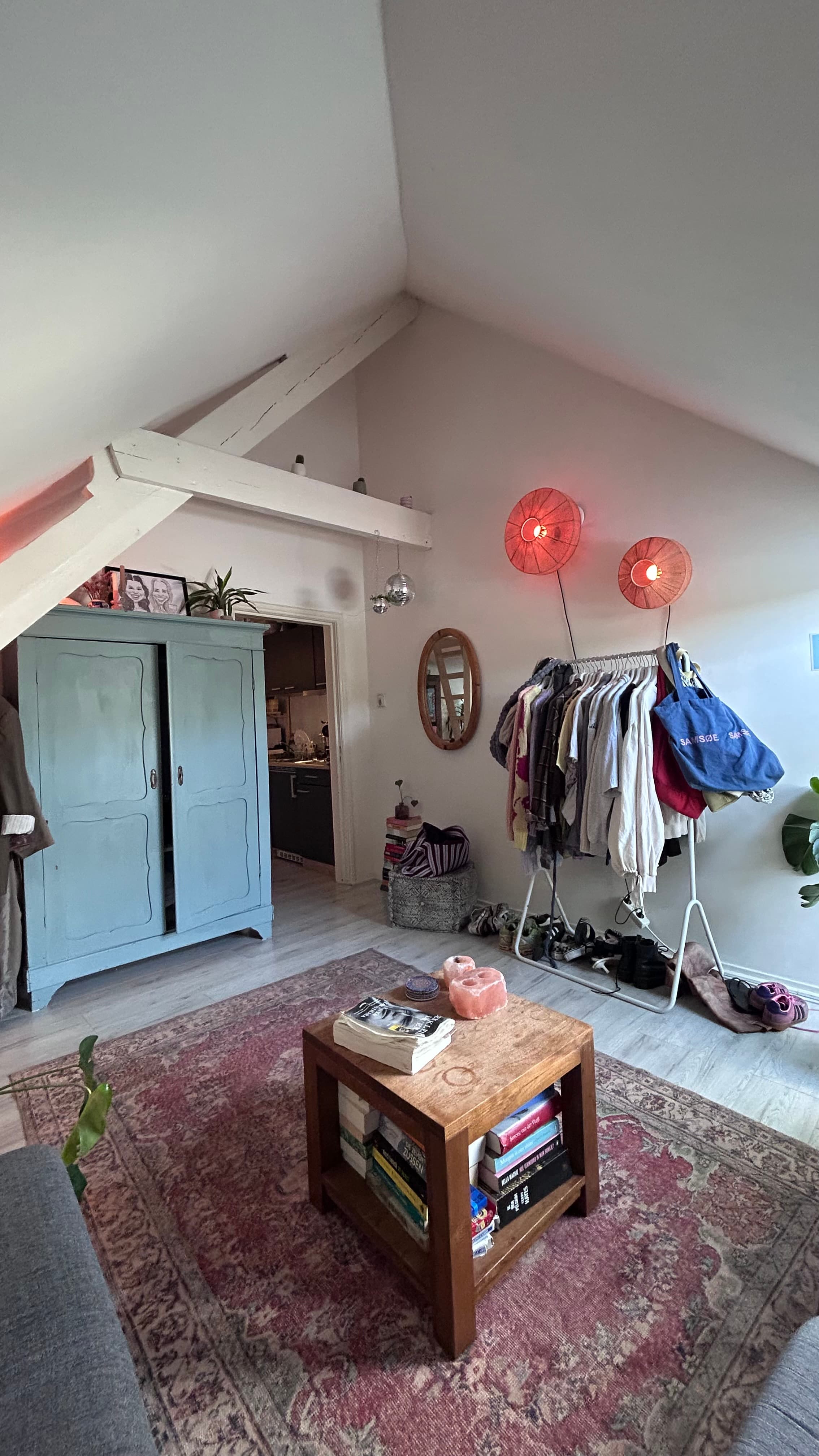 show all photos of van Welderenstraat