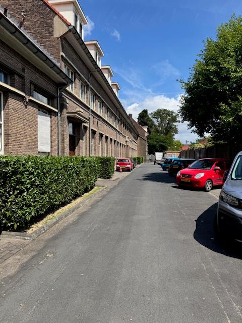 show all photos of Berg en Dalseweg