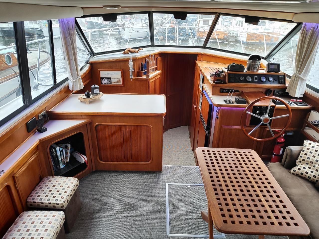 show all photos of NDSM-straat