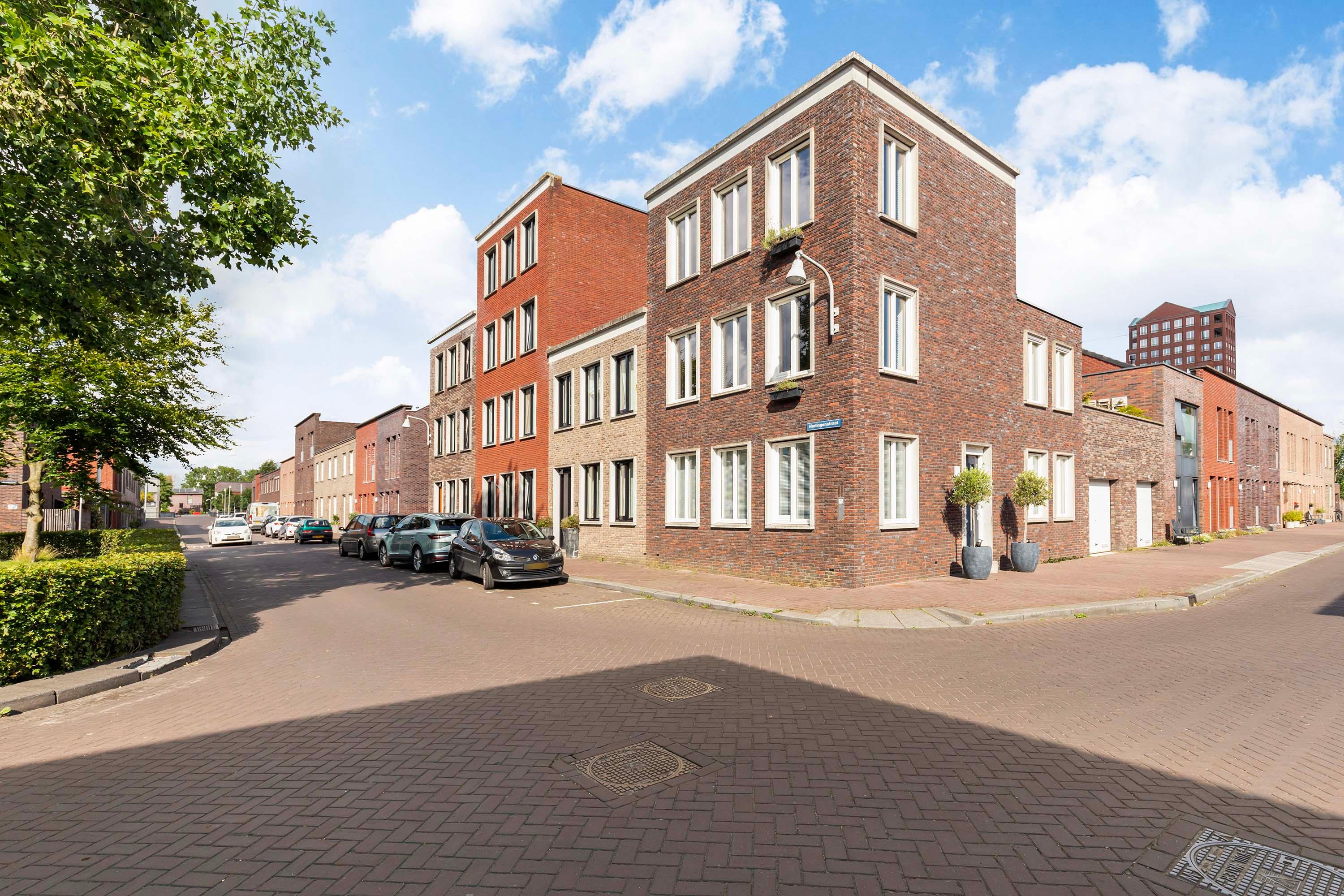 show all photos of Elburgstraat