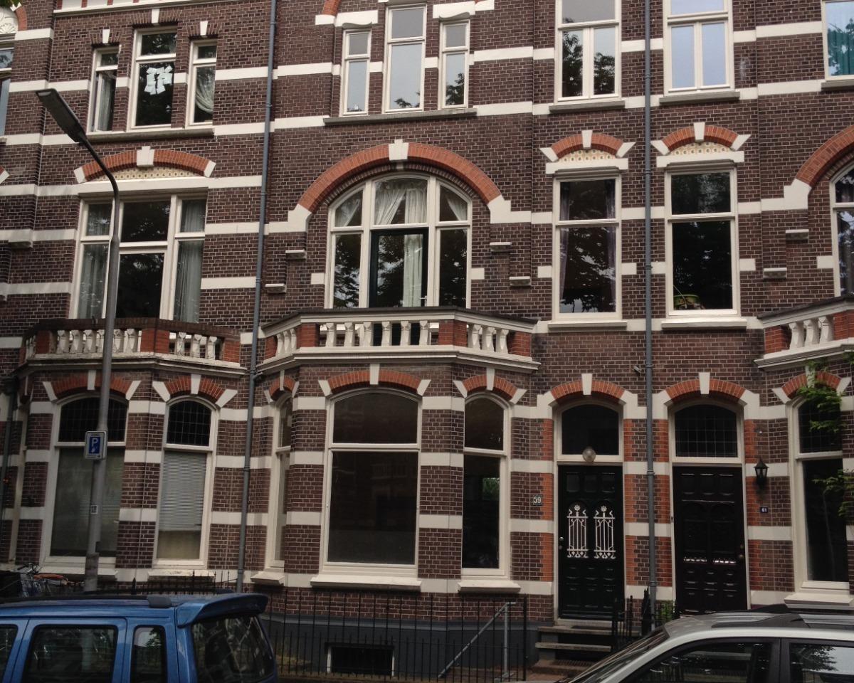 show all photos of van Slichtenhorststraat