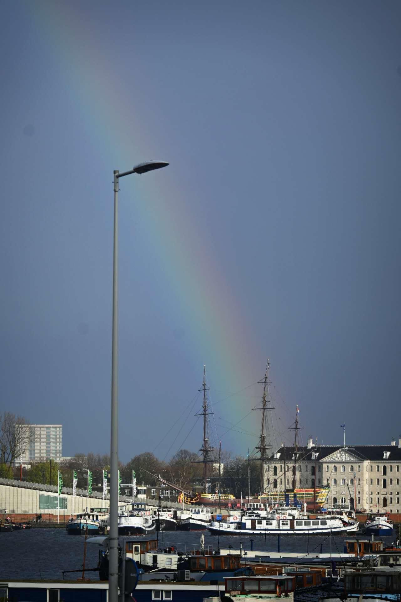 show all photos of Prins Hendrikkade