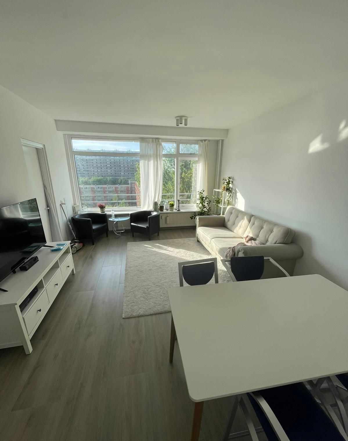 show all photos of Hendrik Tollensstraat