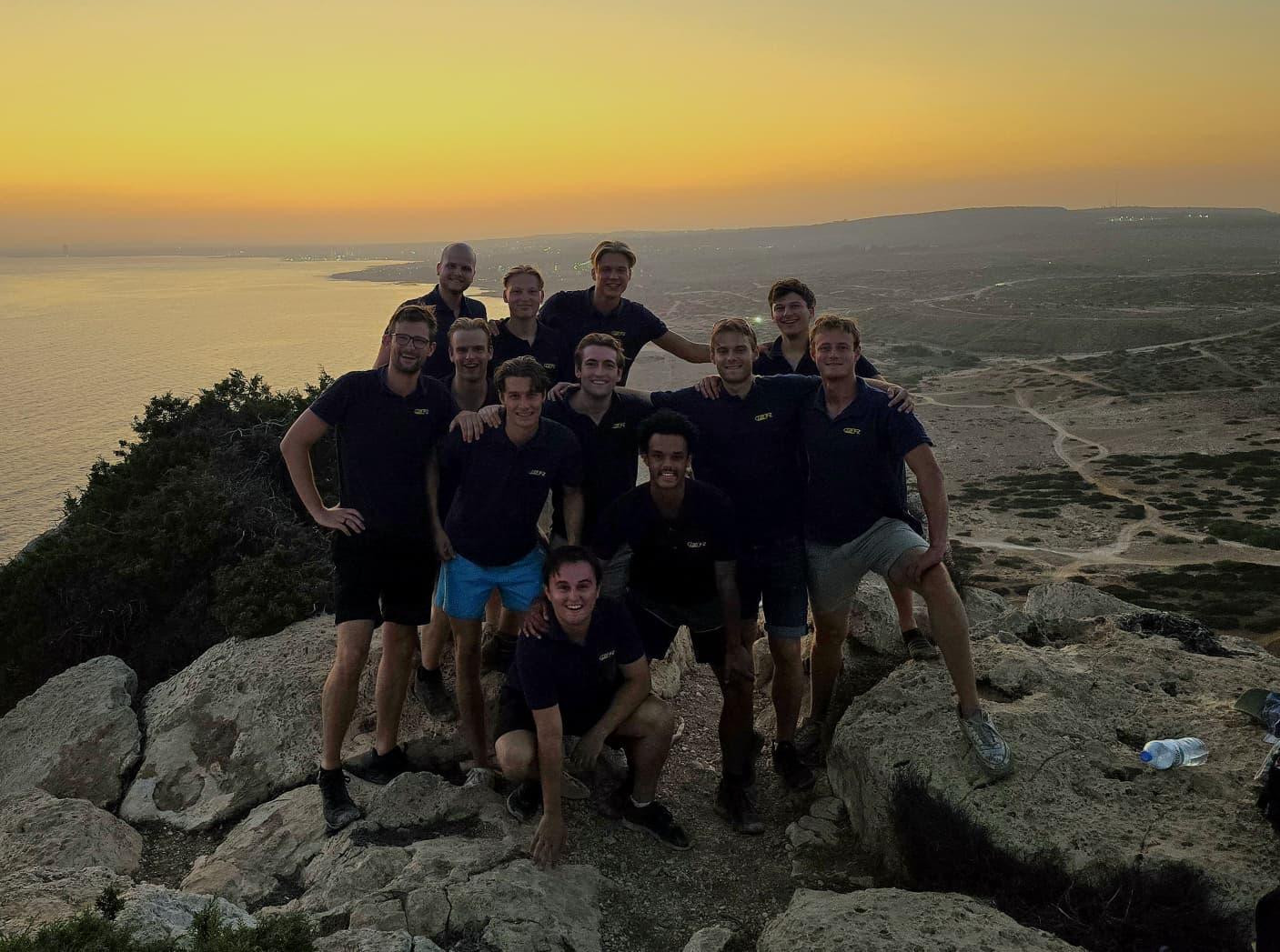 show all photos of Calslaan