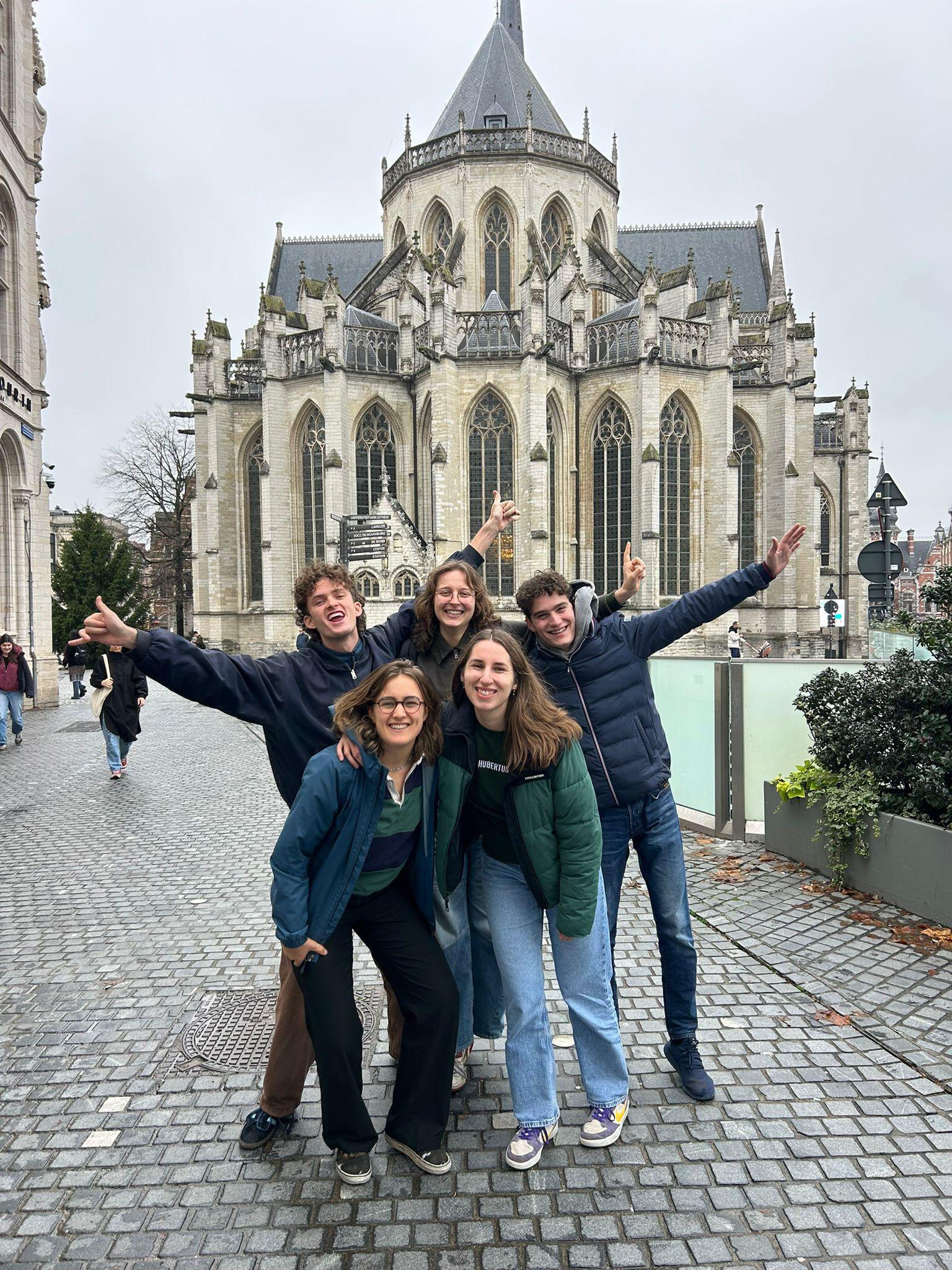 show all photos of Churchillweg