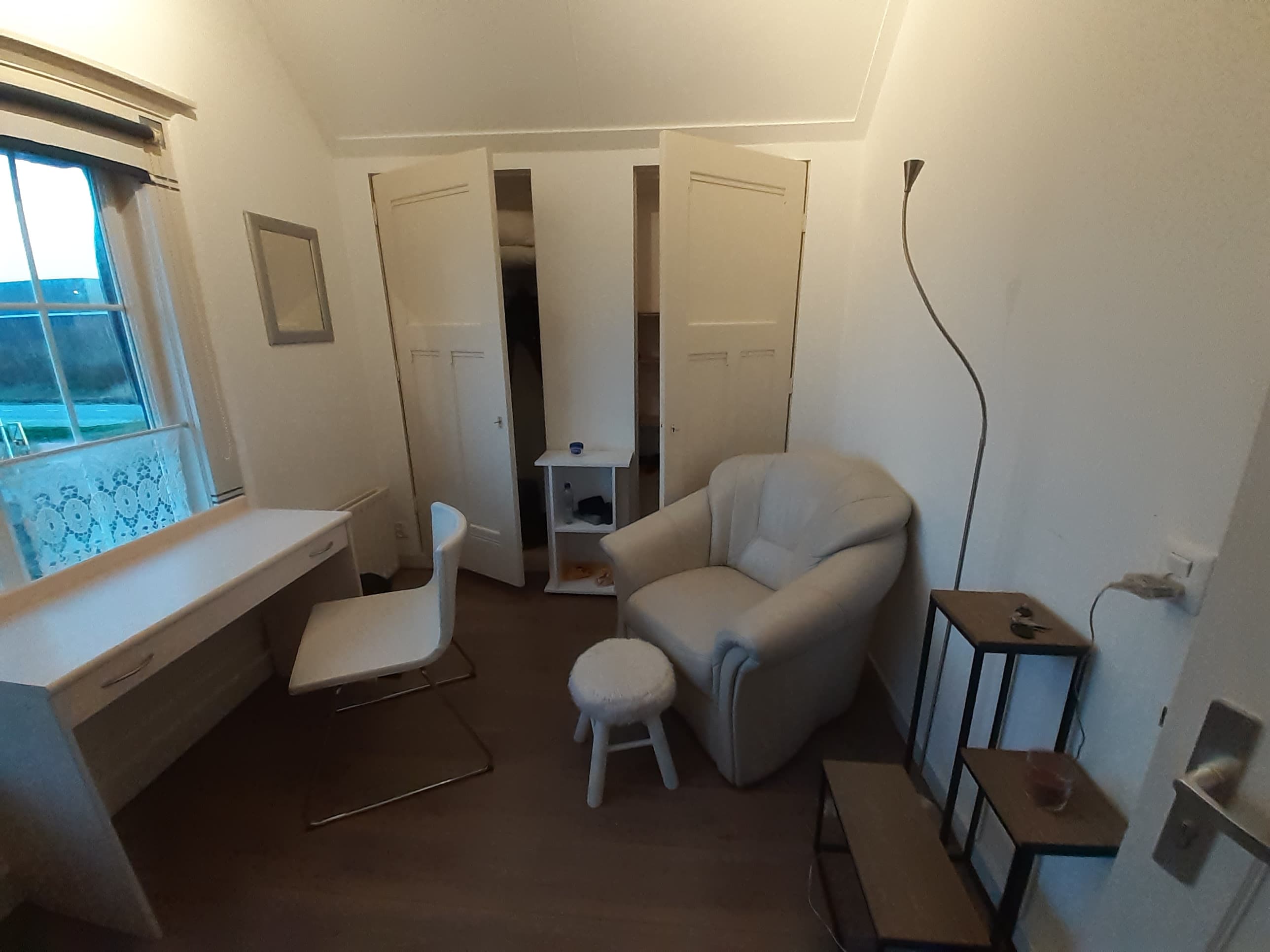 show all photos of Aalsmeerderweg