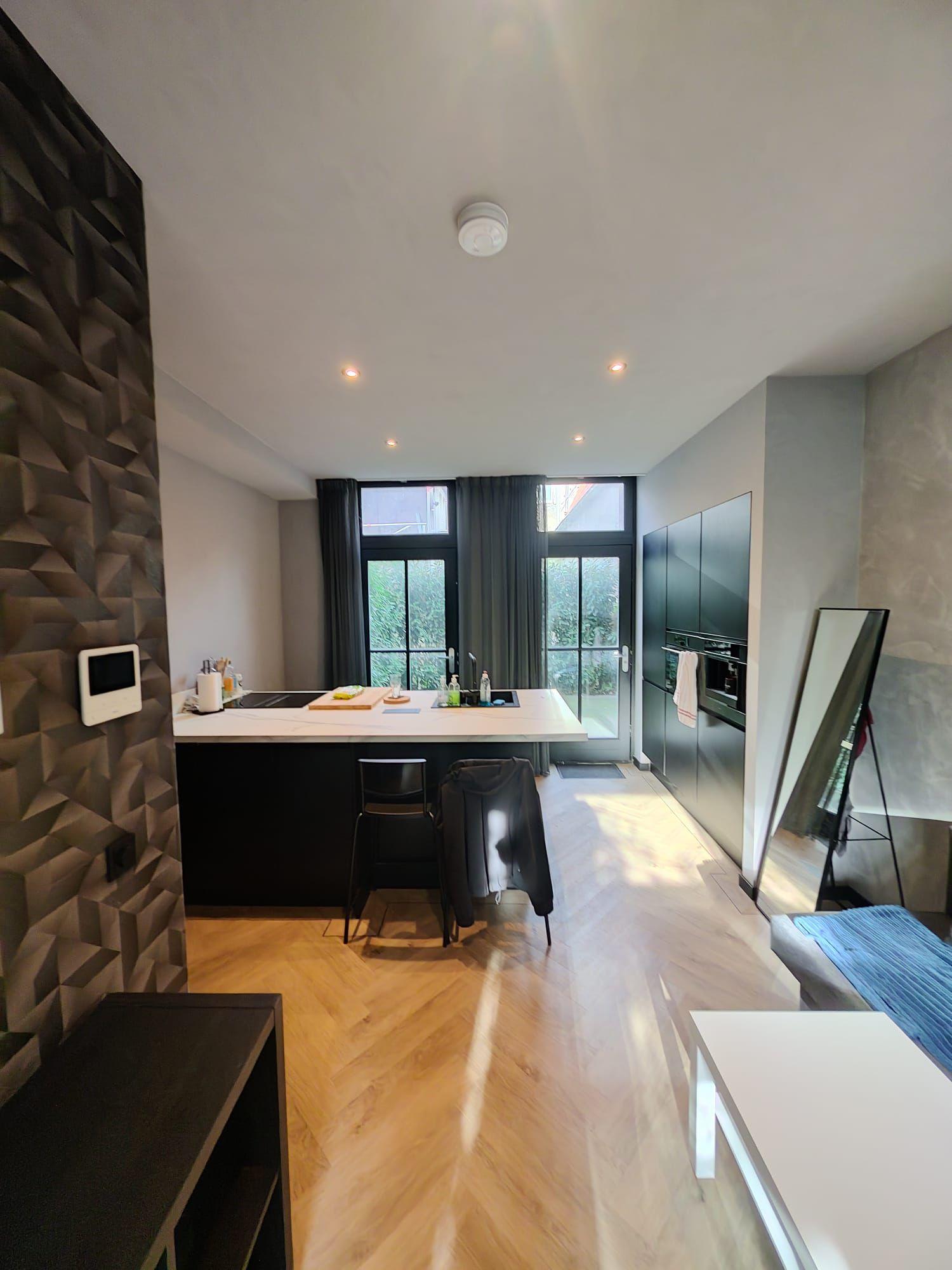 show all photos of Hinthamerstraat