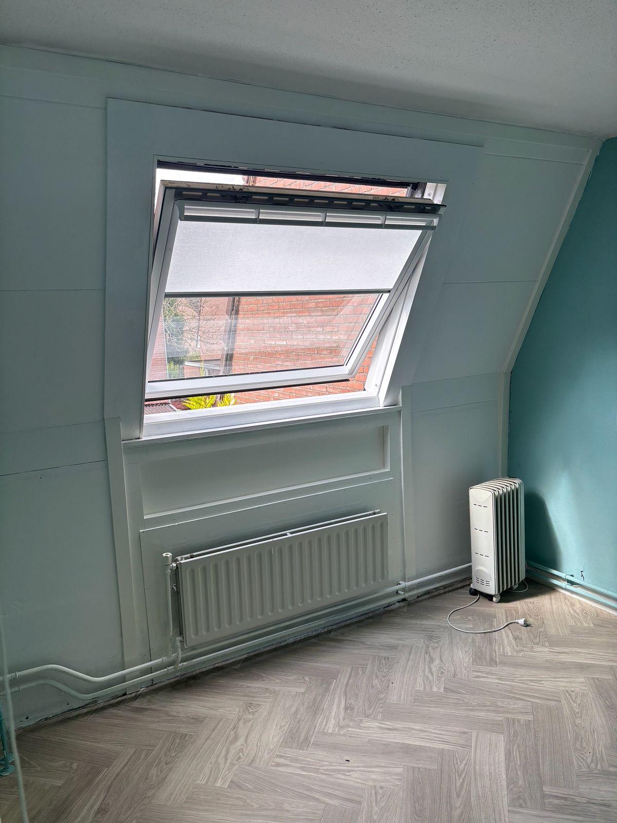 show all photos of Merel