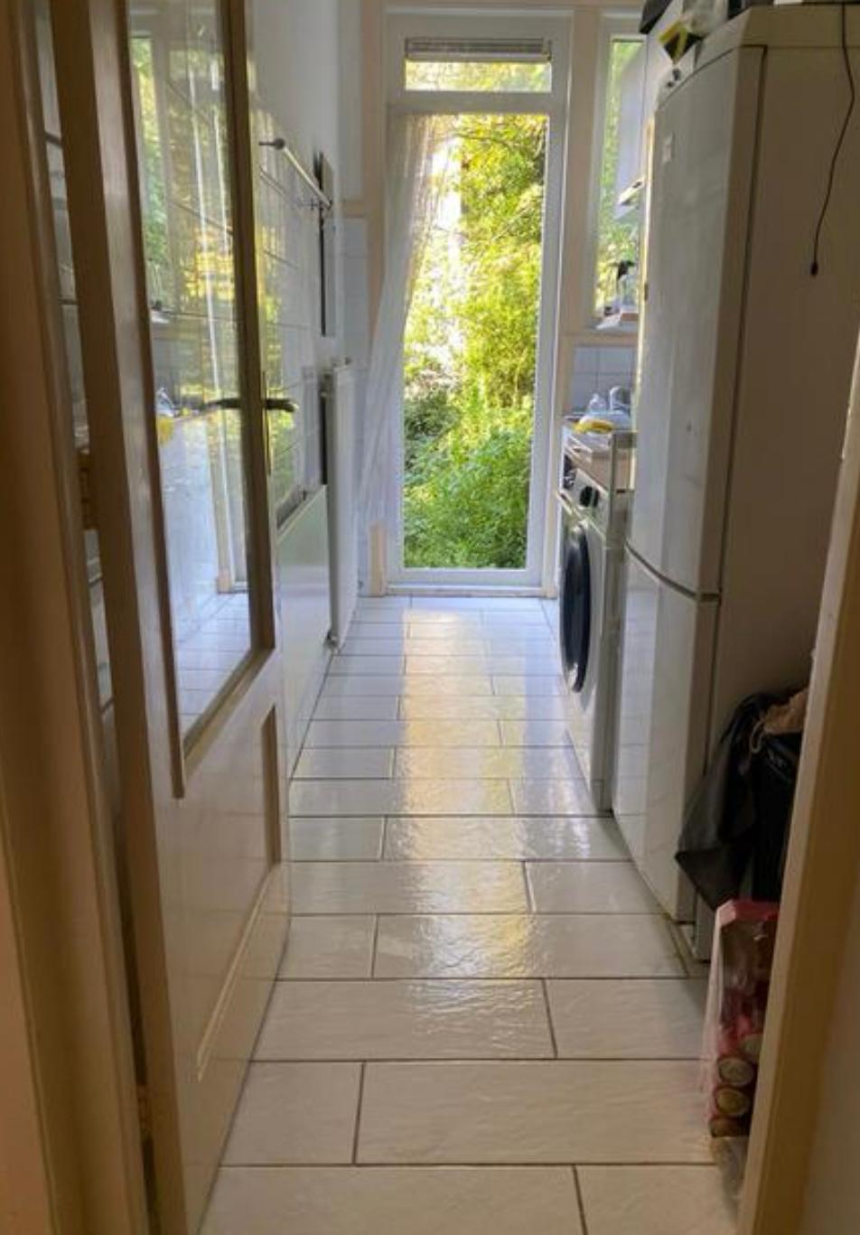 show all photos of Stationssingel