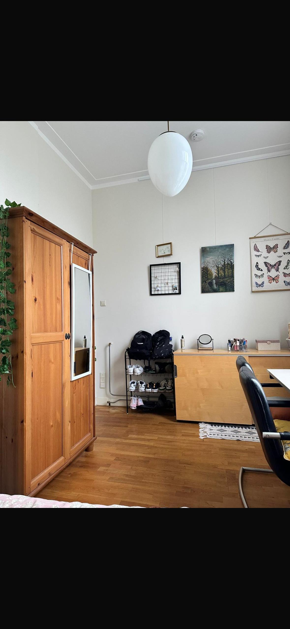 show all photos of Van Lawick van Pabststraat