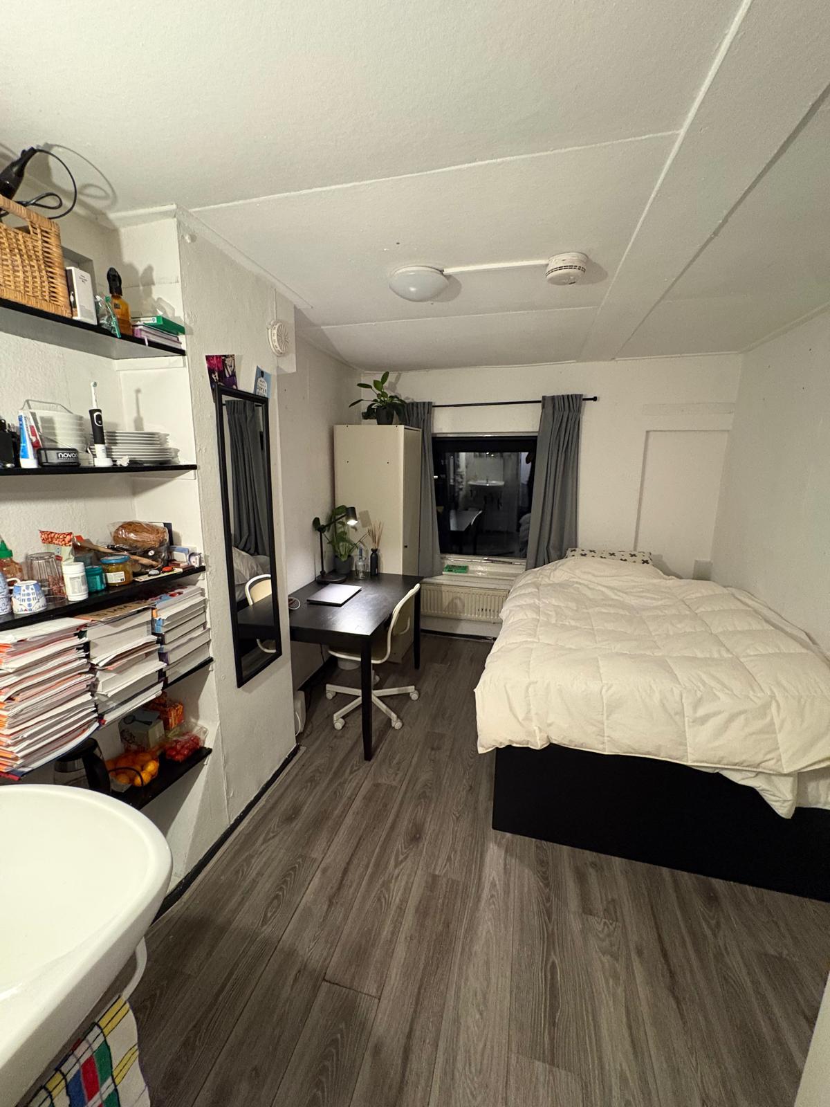 show all photos of Meeuwerderweg