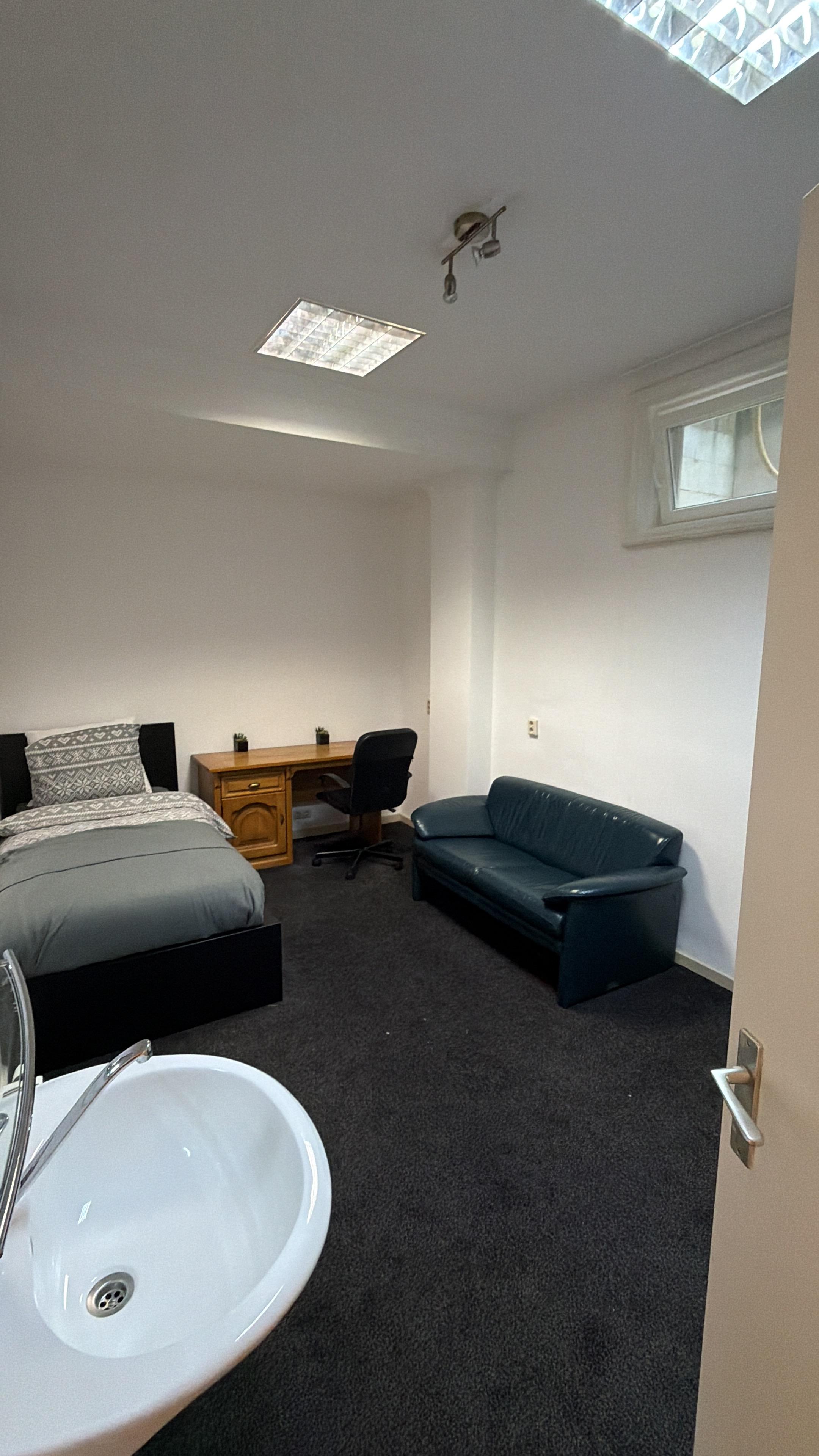 show all photos of Oude Doornakkersweg