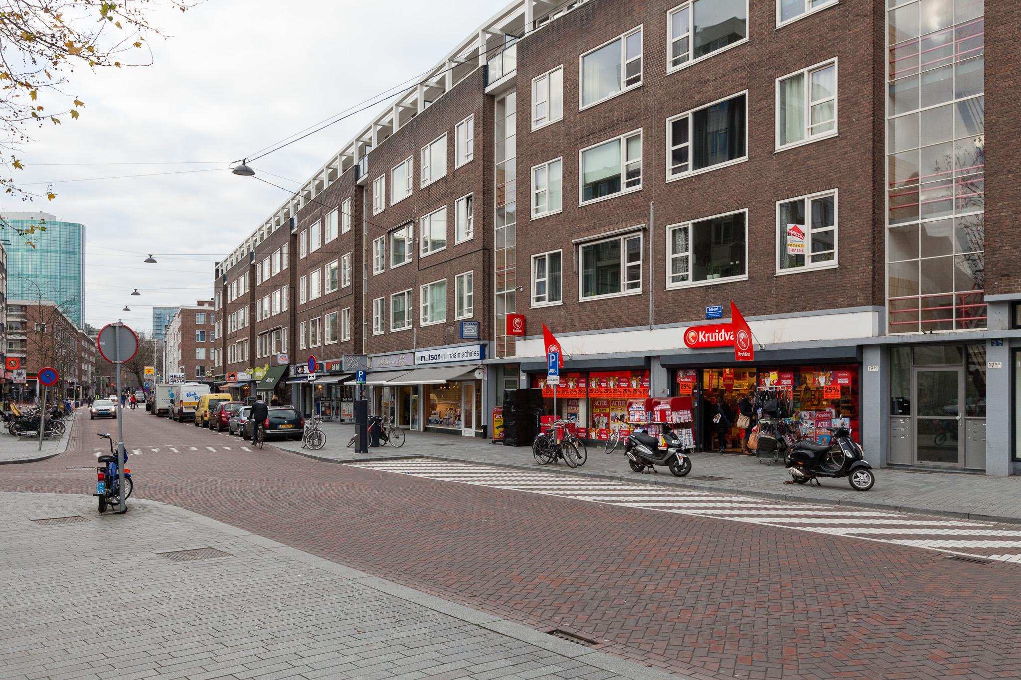 show all photos of Meent