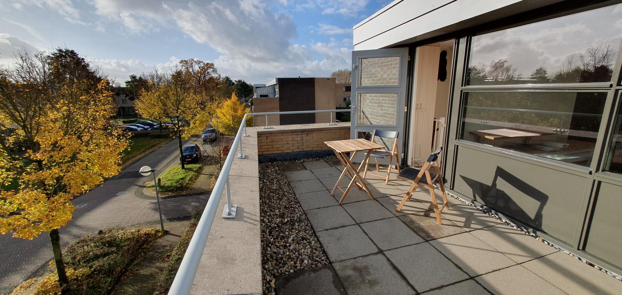 show all photos of Godfried Bomansstraat