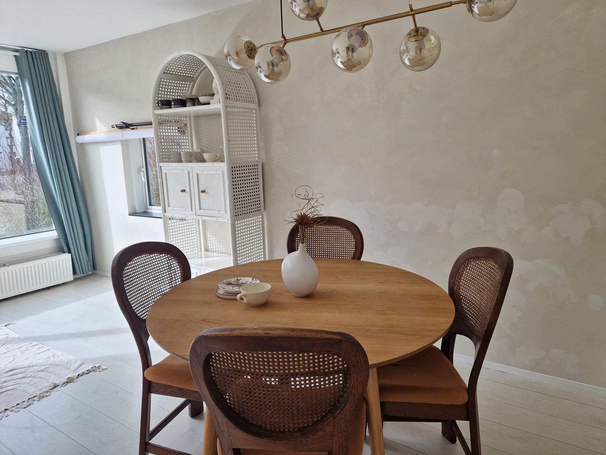 show all photos of Anna van Burenstraat