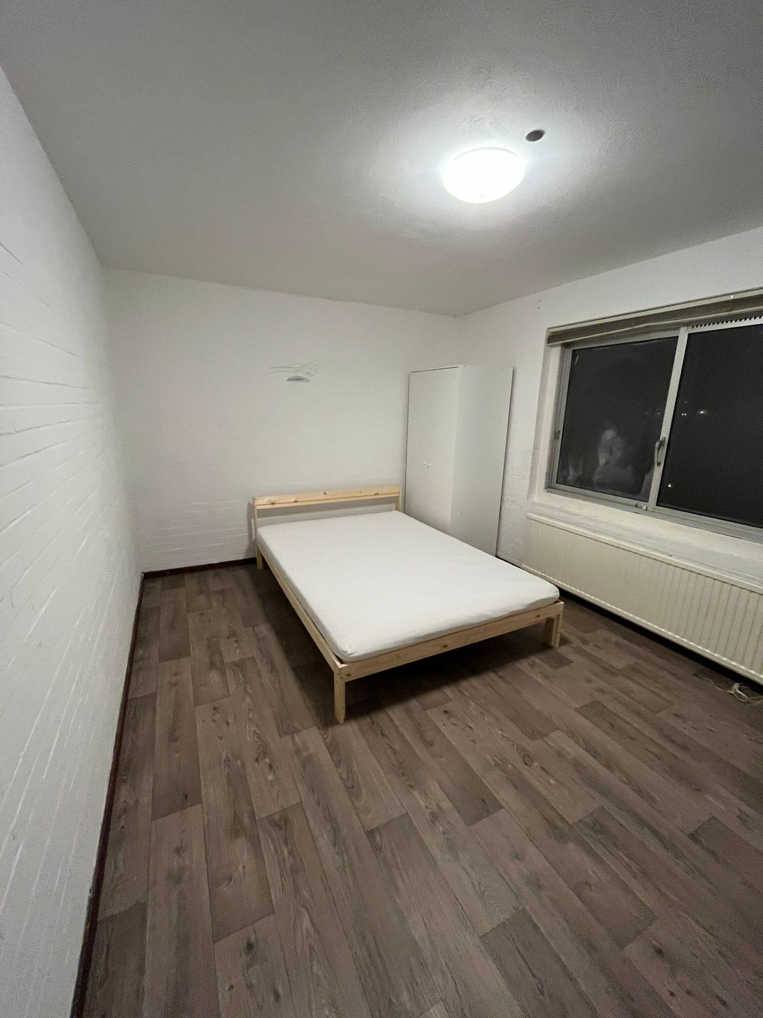 show all photos of Hoekenes