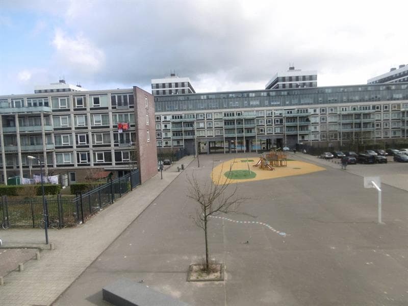 show all photos of Lederambachtstraat