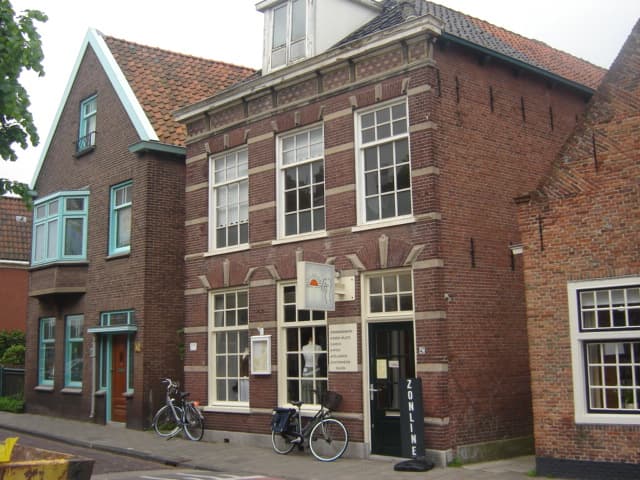show all photos of Bronckhorststraat