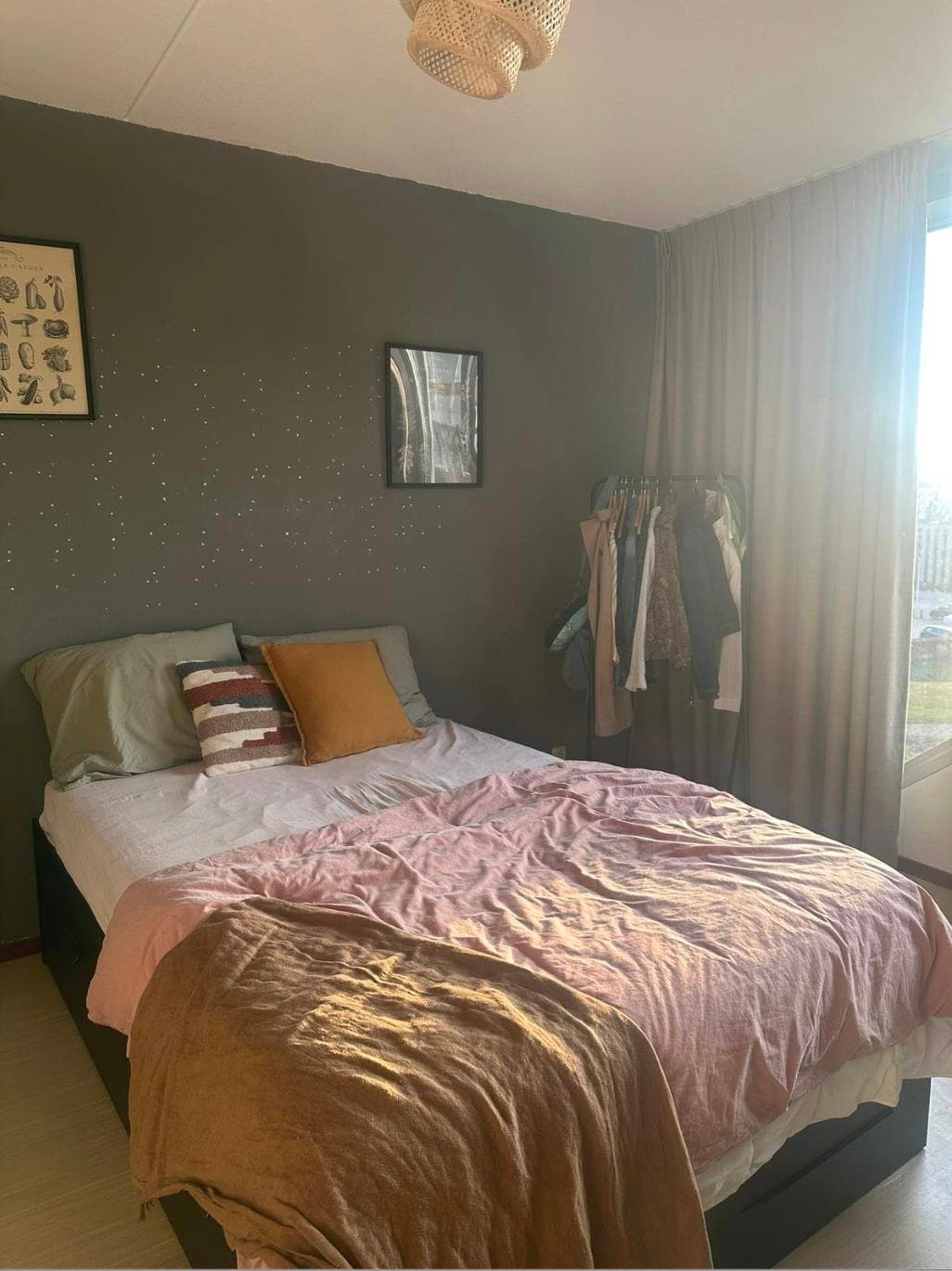 show all photos of Hoefweg