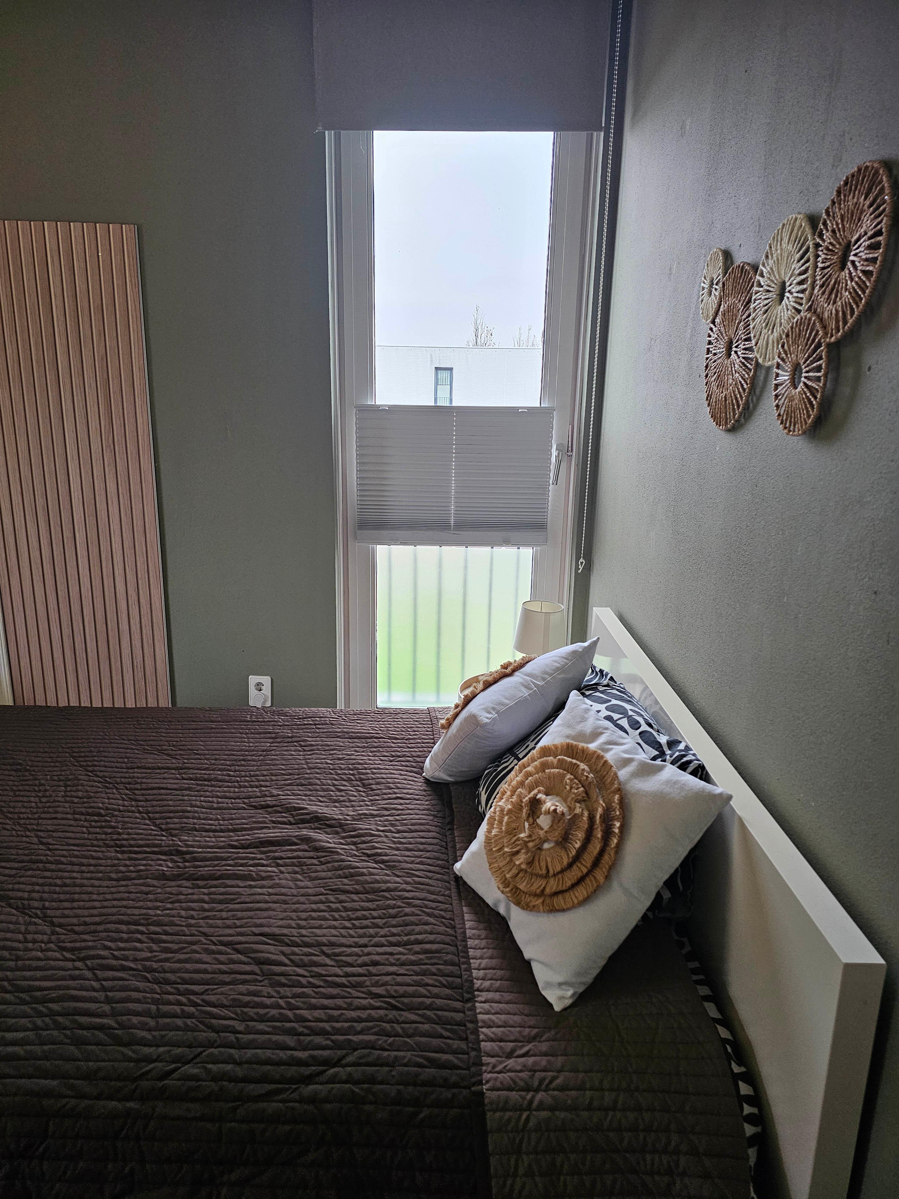 show all photos of Laan van Wateringse Veld