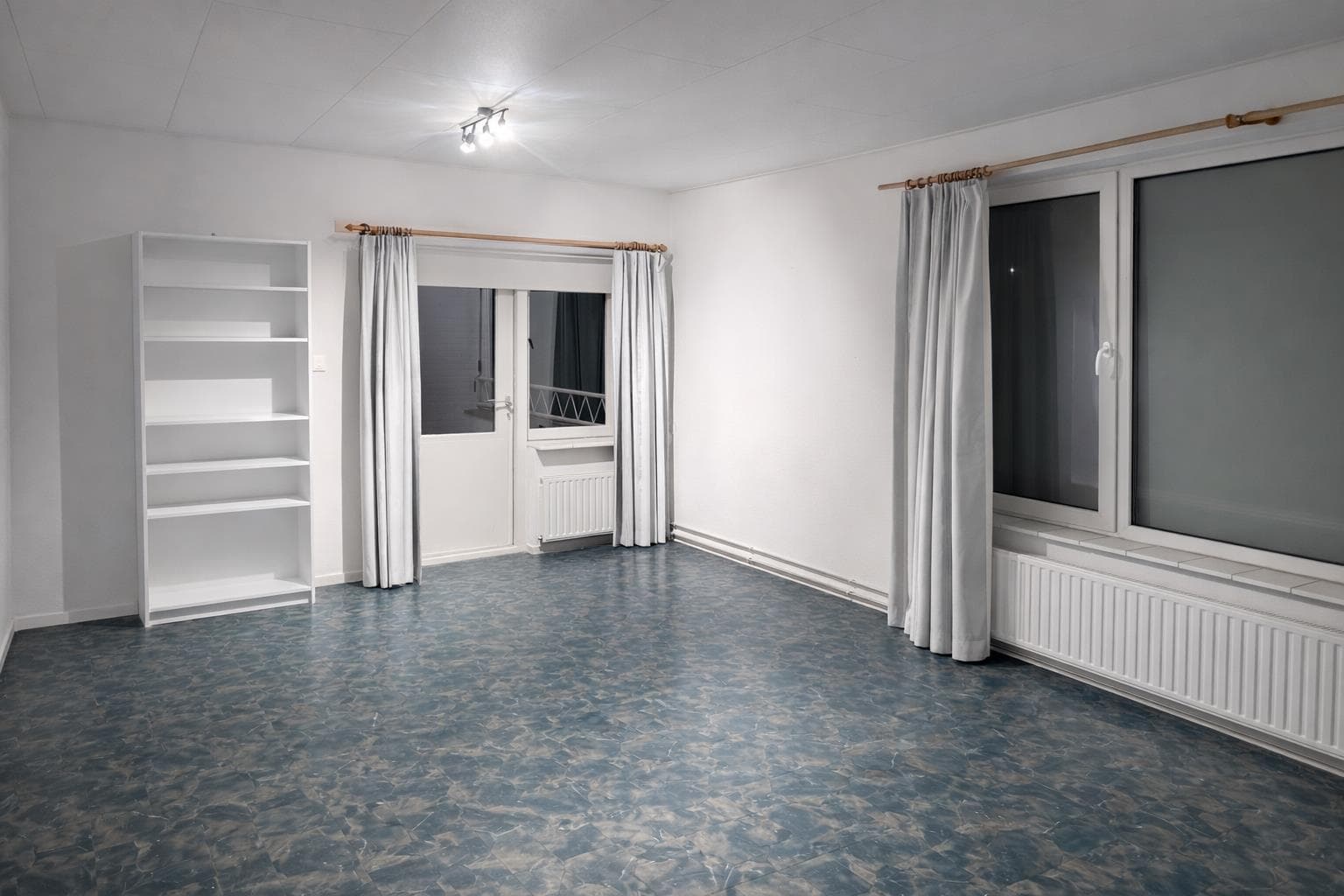 show all photos of Willem Marislaan