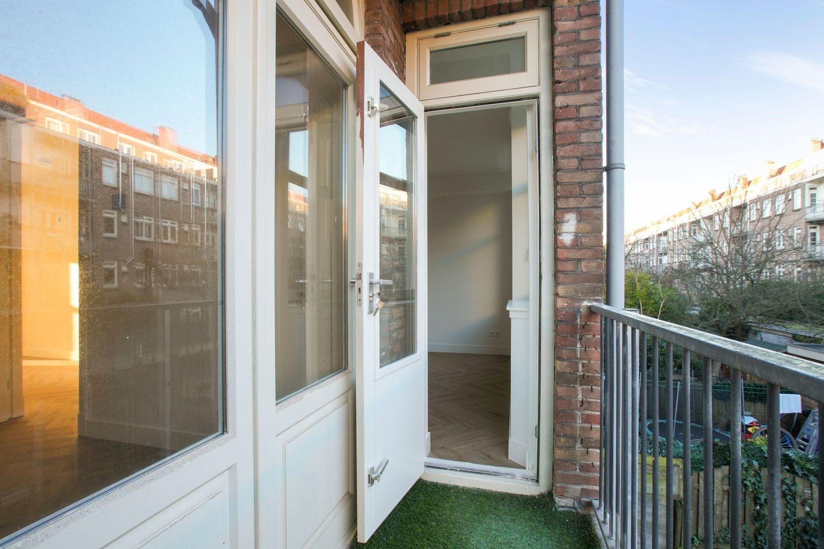 show all photos of Frans Halsstraat