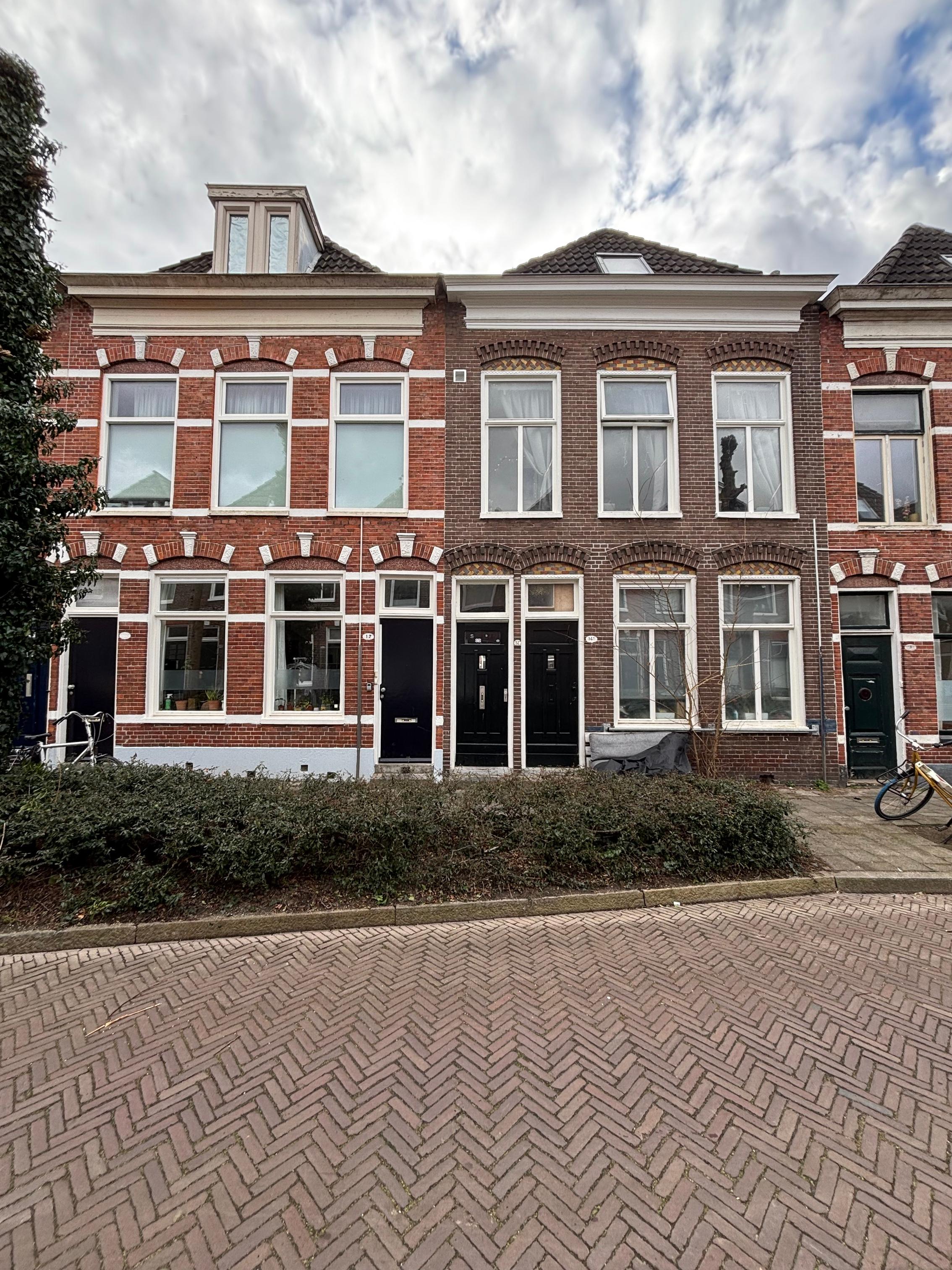 show all photos of Tweede Hunzestraat