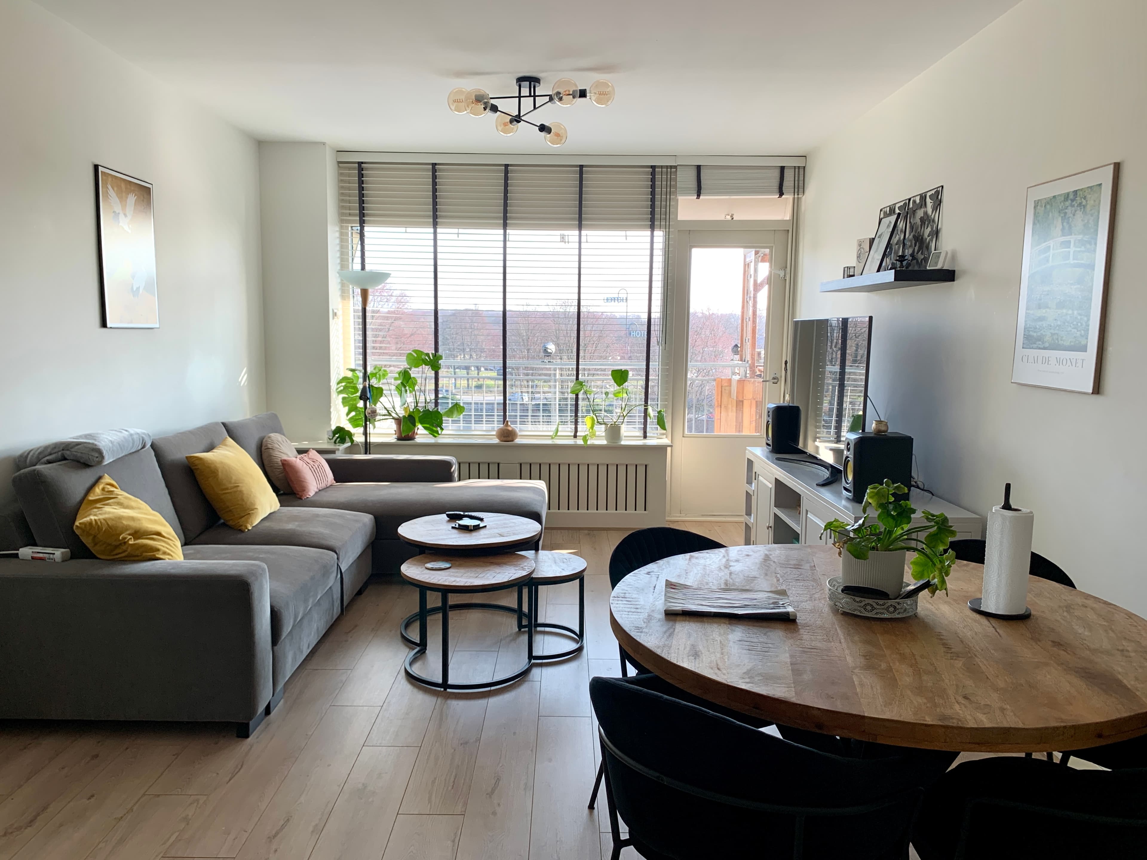 show all photos of Loenermark