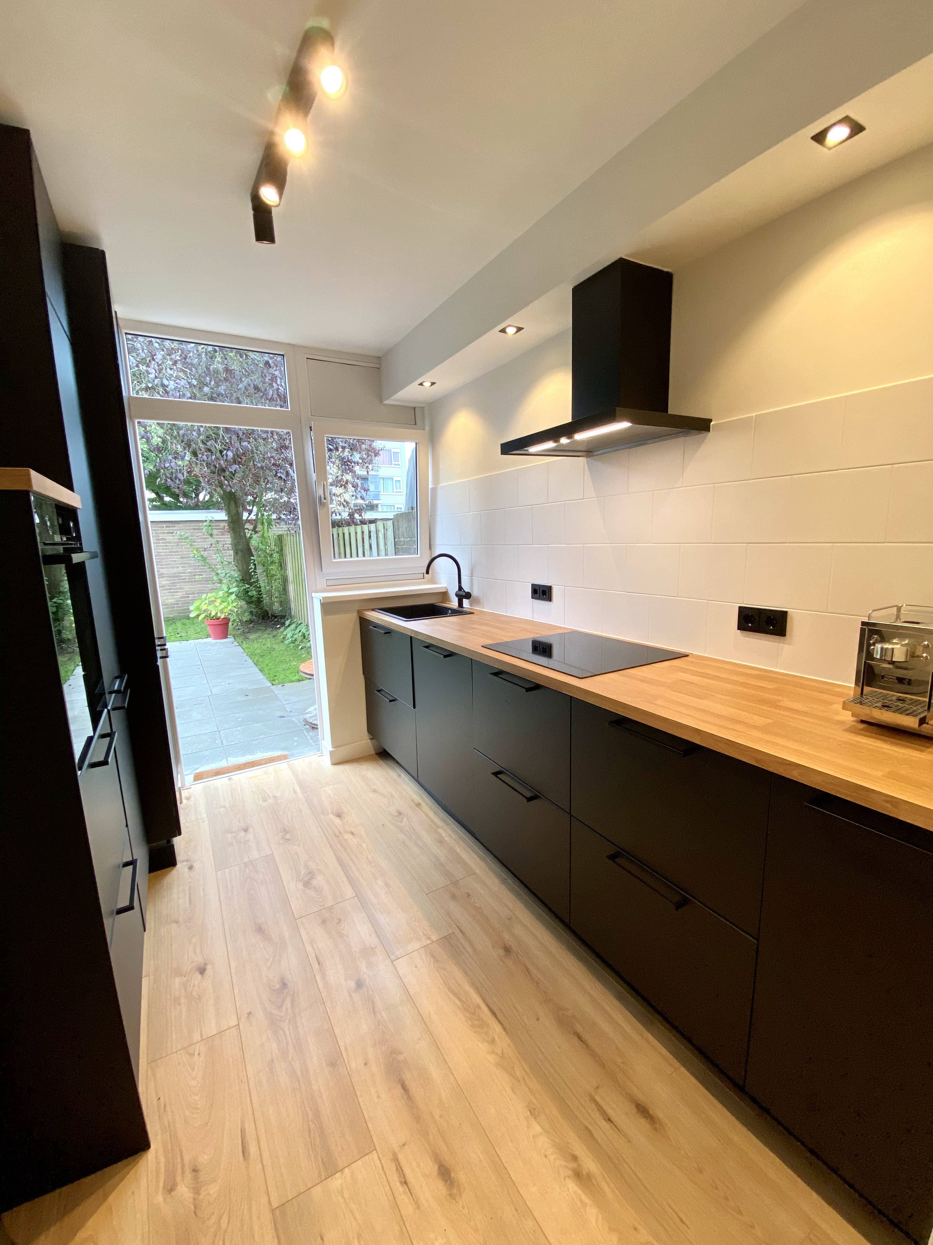 show all photos of Adenauerlaan