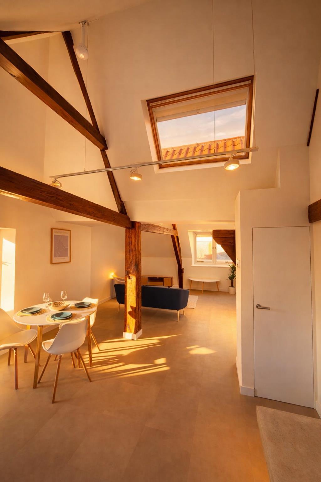 show all photos of Noordeinde