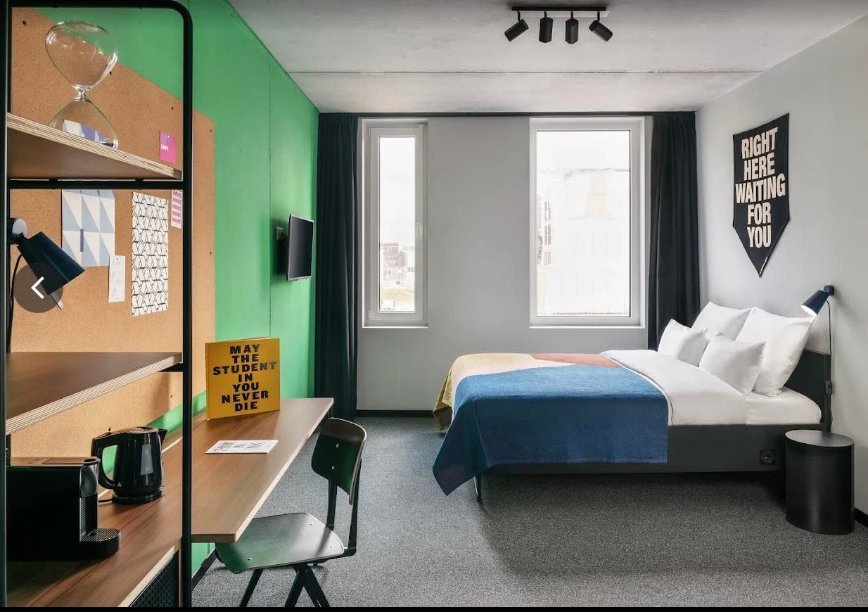 show all photos of Van Leeuwenhoekpark