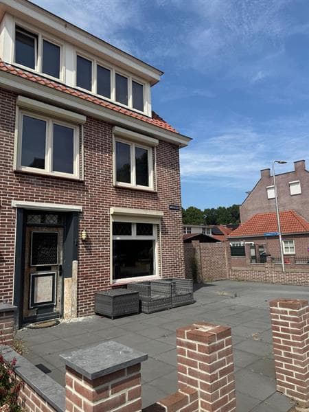show all photos of Arendlaan