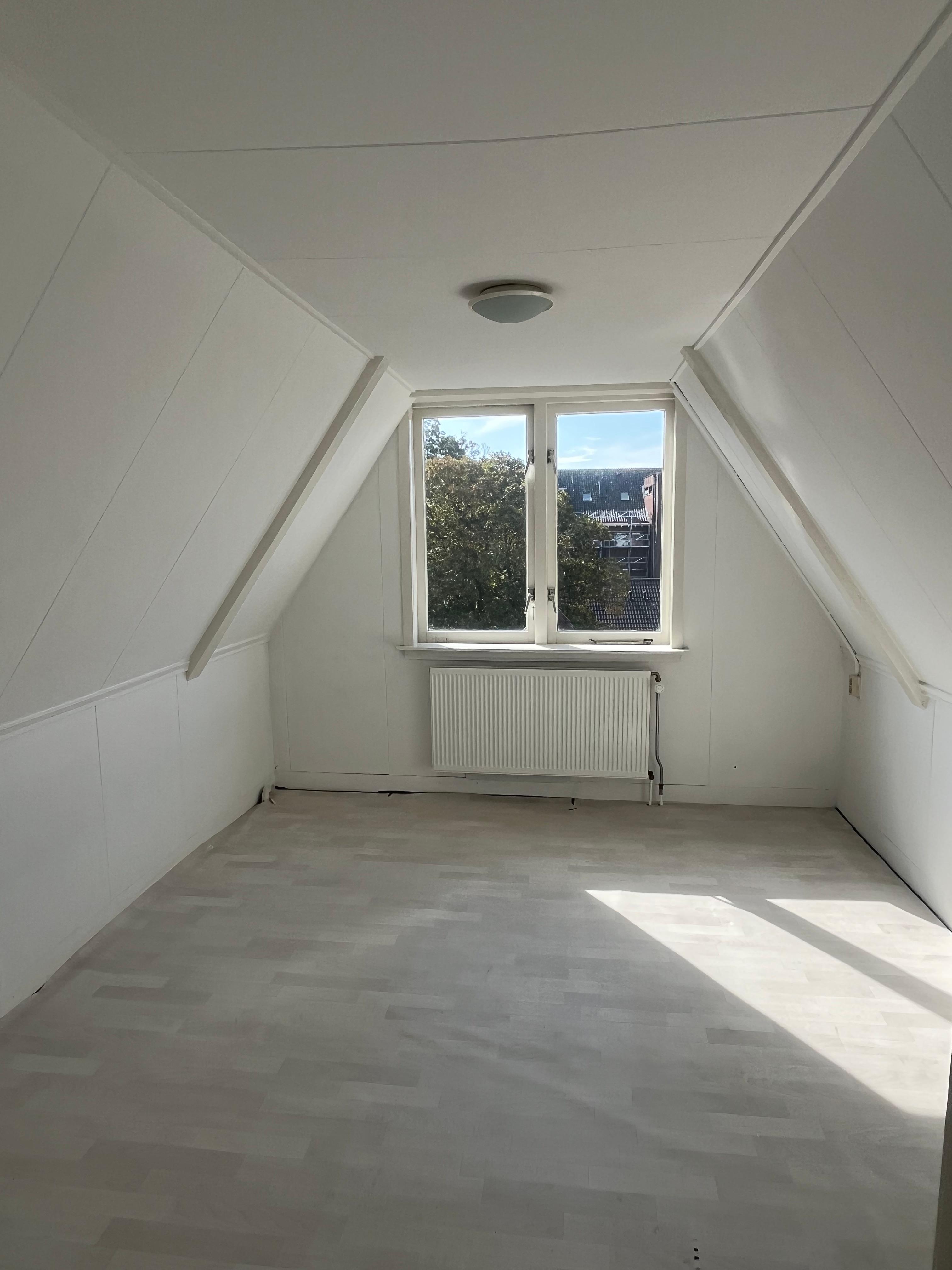 show all photos of Noordeinde