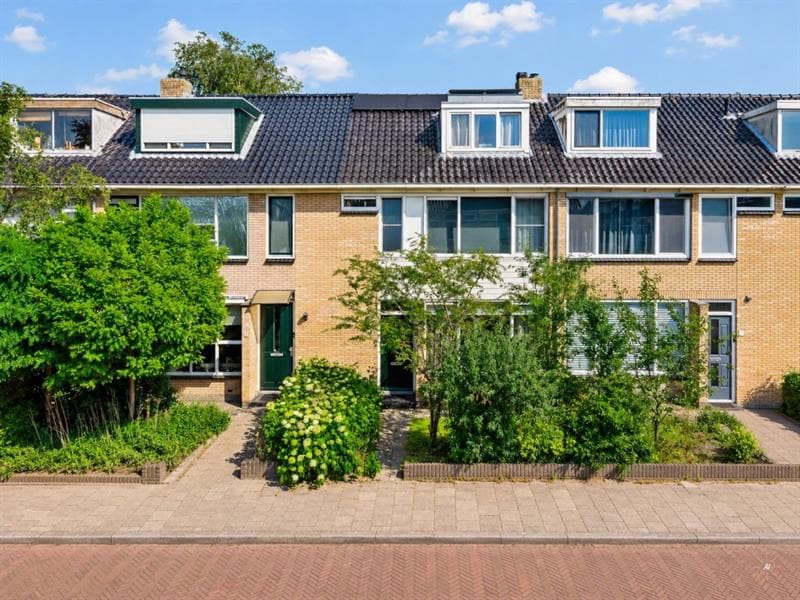 show all photos of Weberstraat