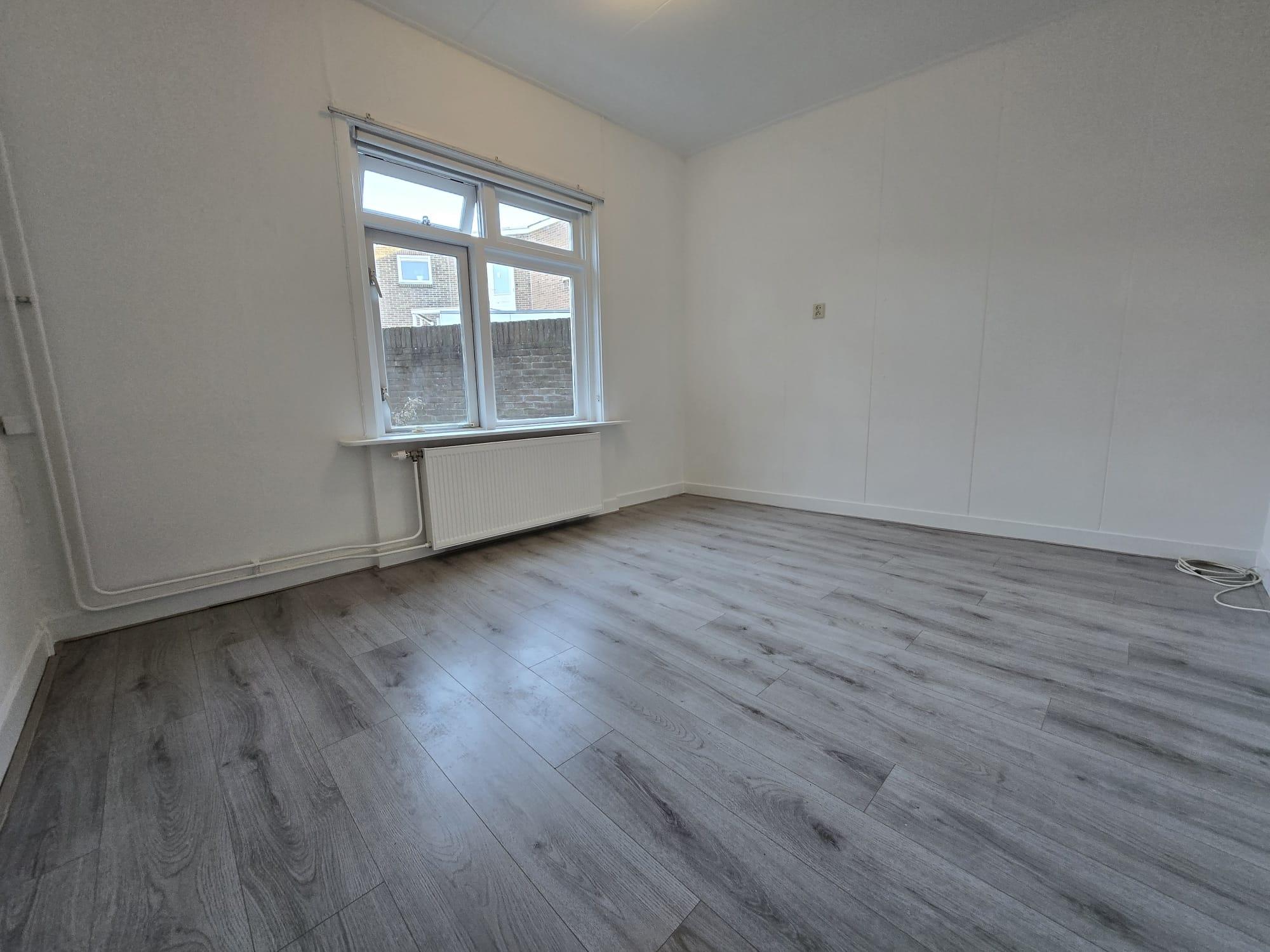 show all photos of Leeuwarderstraat