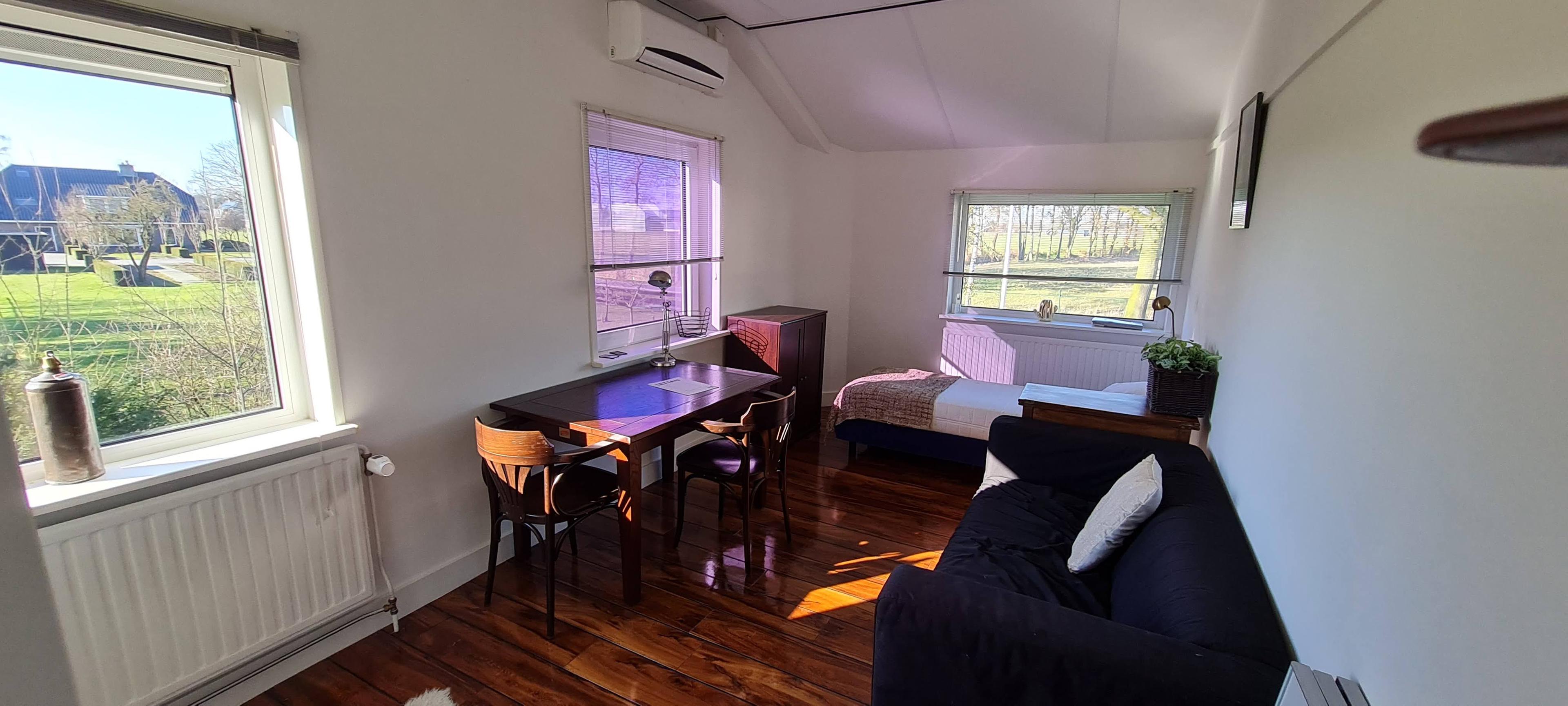 show all photos of Barnseweg