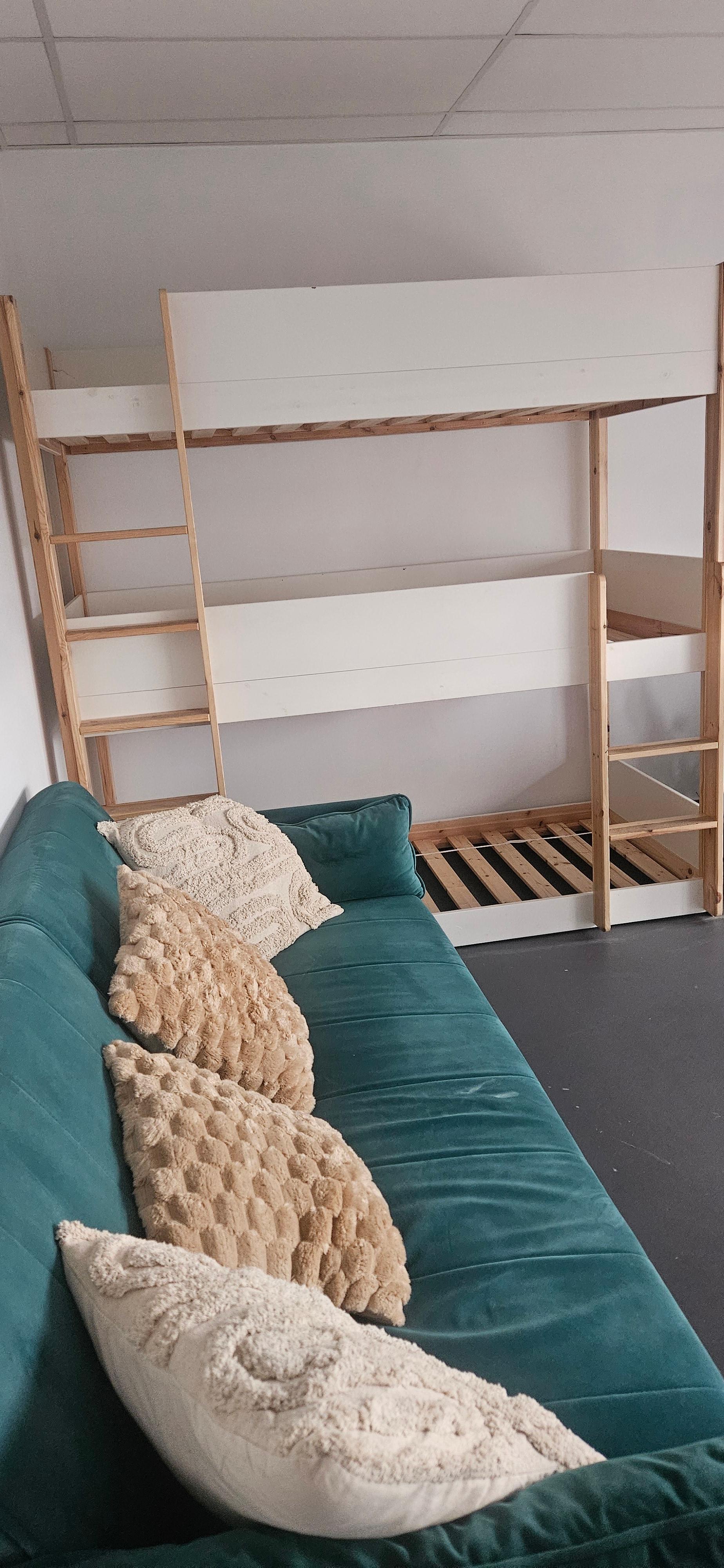 show all photos of Zwanenburgerdijk