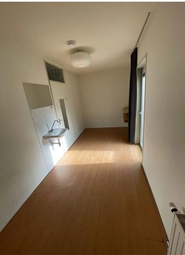 show all photos of Groeseindstraat