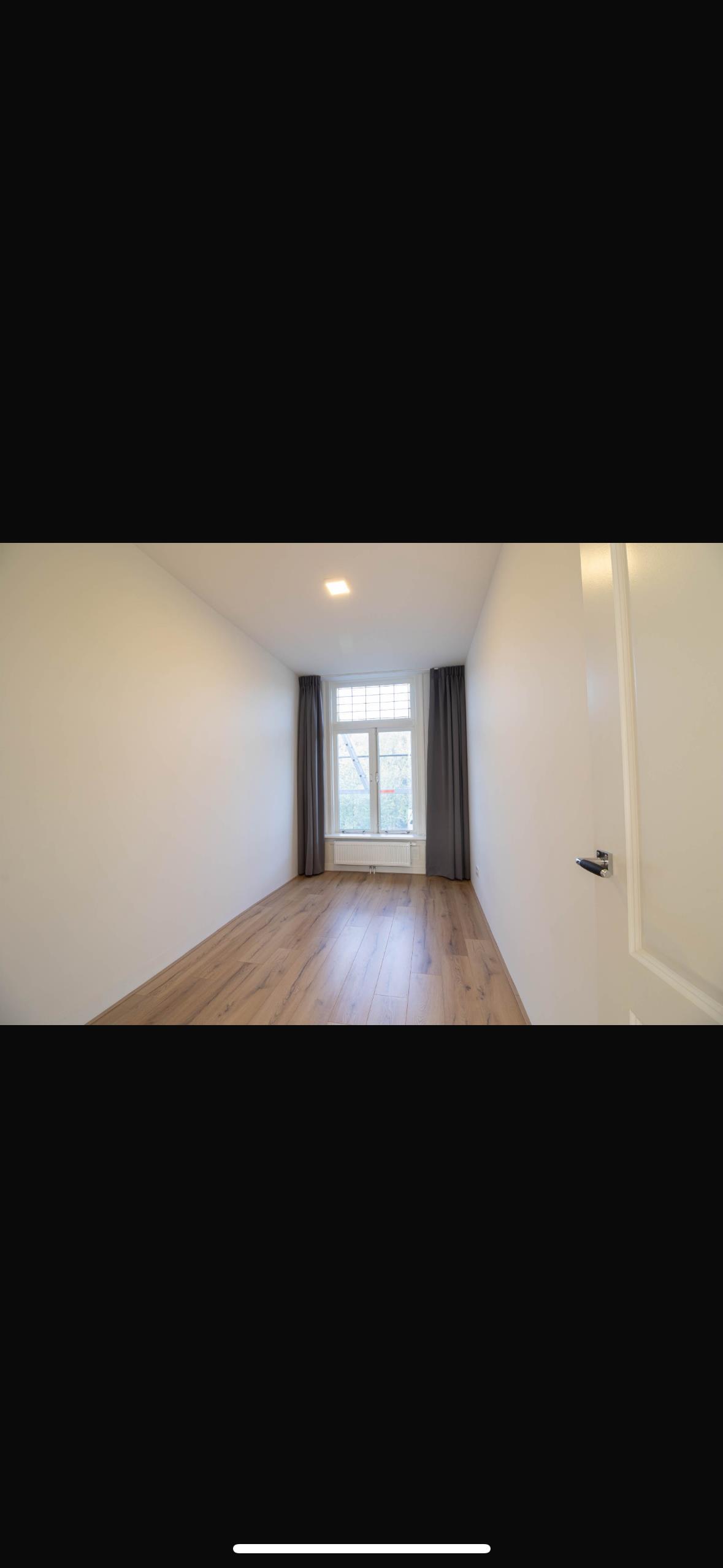 show all photos of Toussaintkade