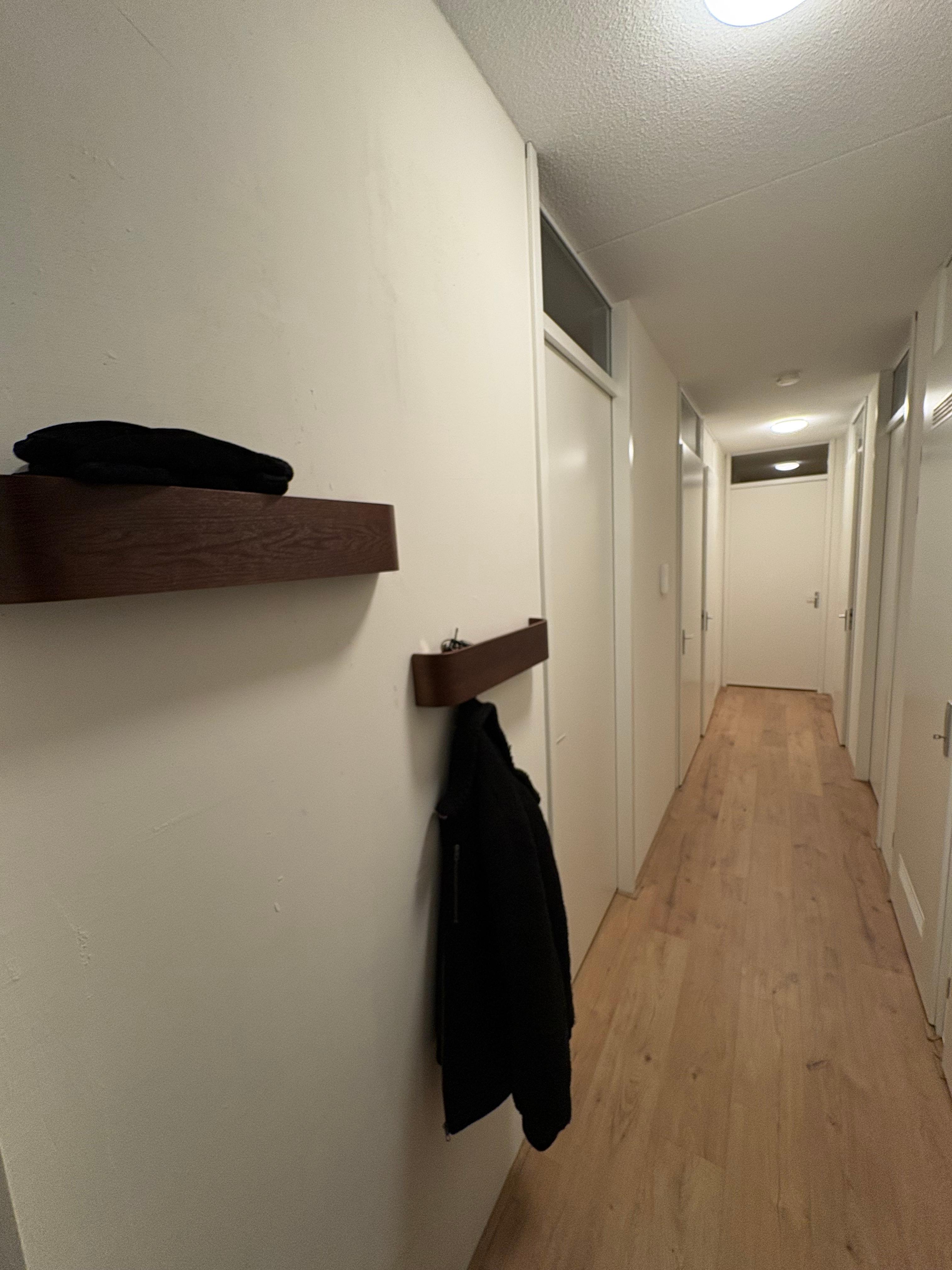 show all photos of Maria Parelaan