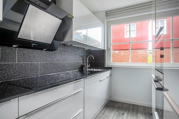 show all photos of Vurehout