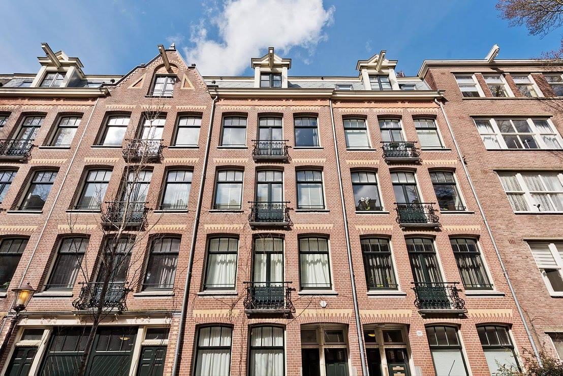 show all photos of Vrolikstraat