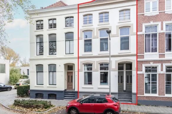 show all photos of Dullertstraat