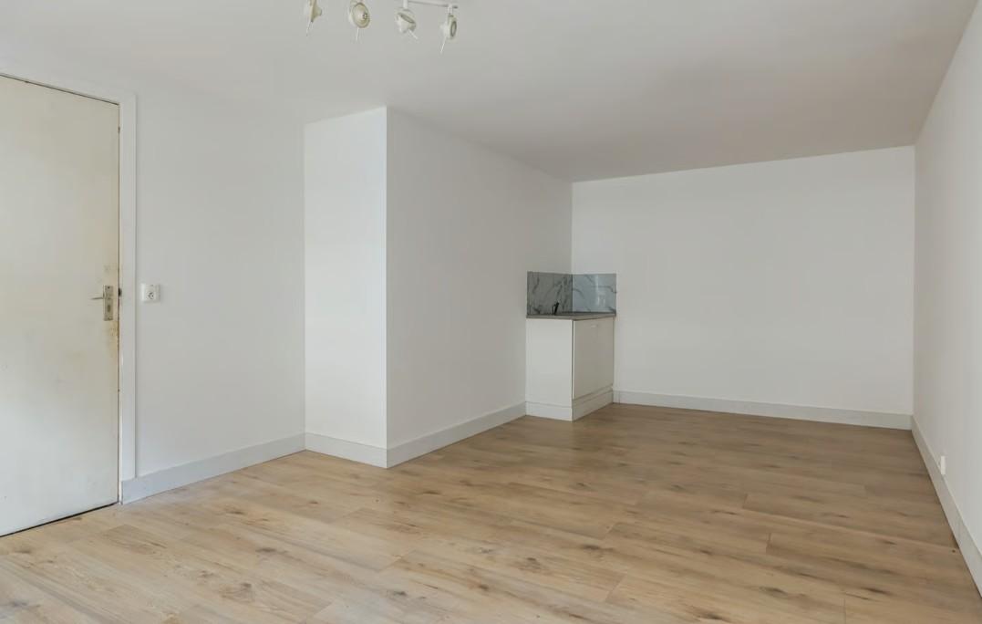 show all photos of Mgr. van de Weteringstraat