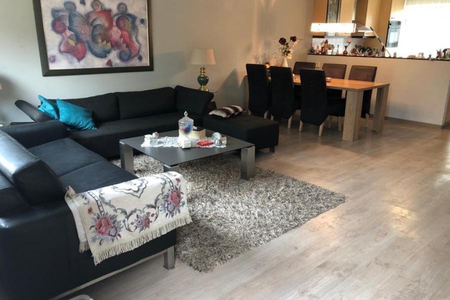 show all photos of Brussellaan