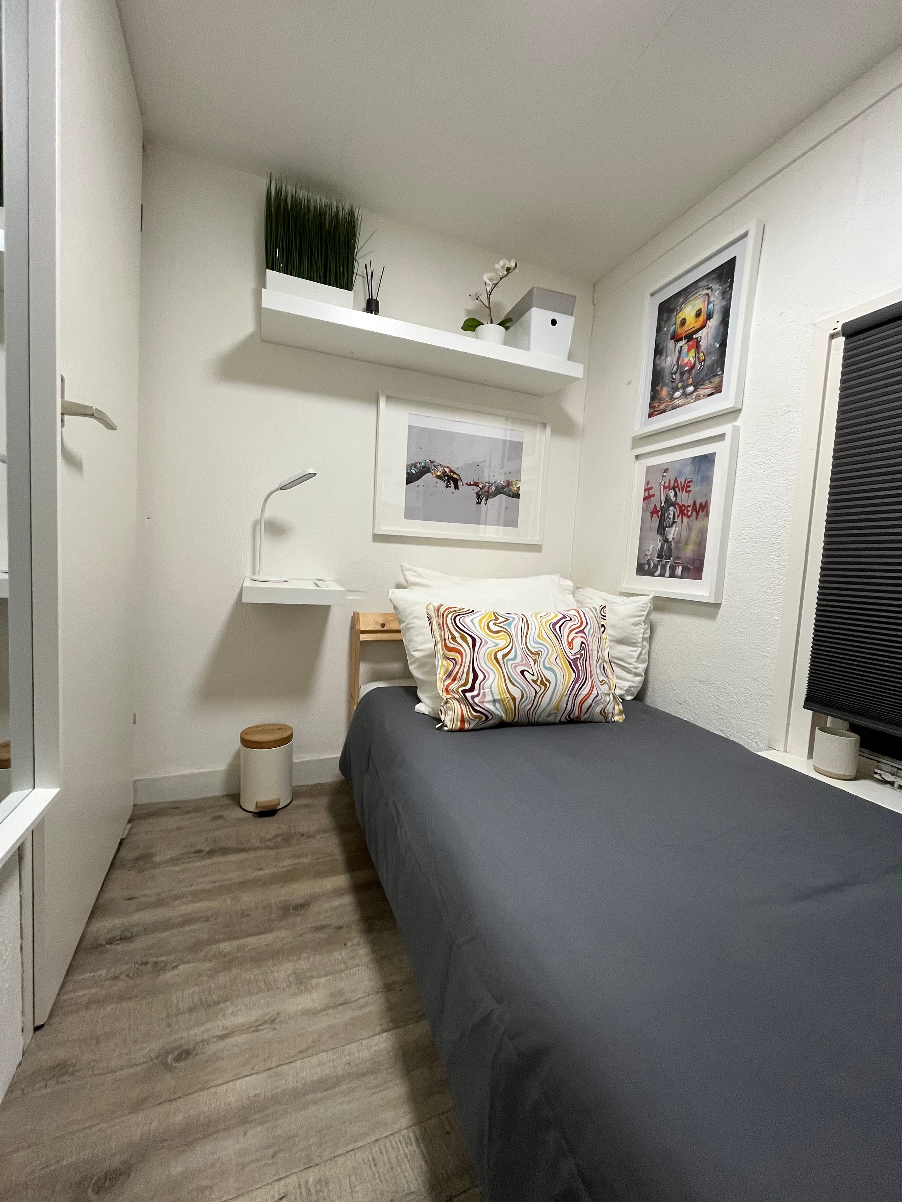 show all photos of Den Bommelsestraat