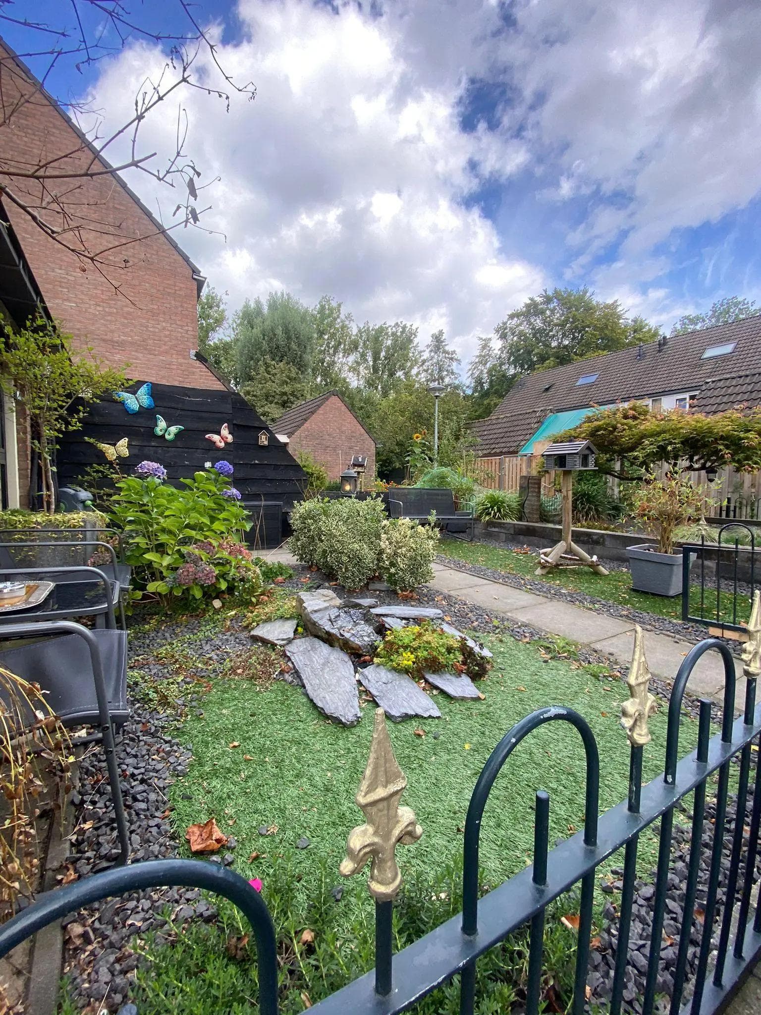 show all photos of Merveld
